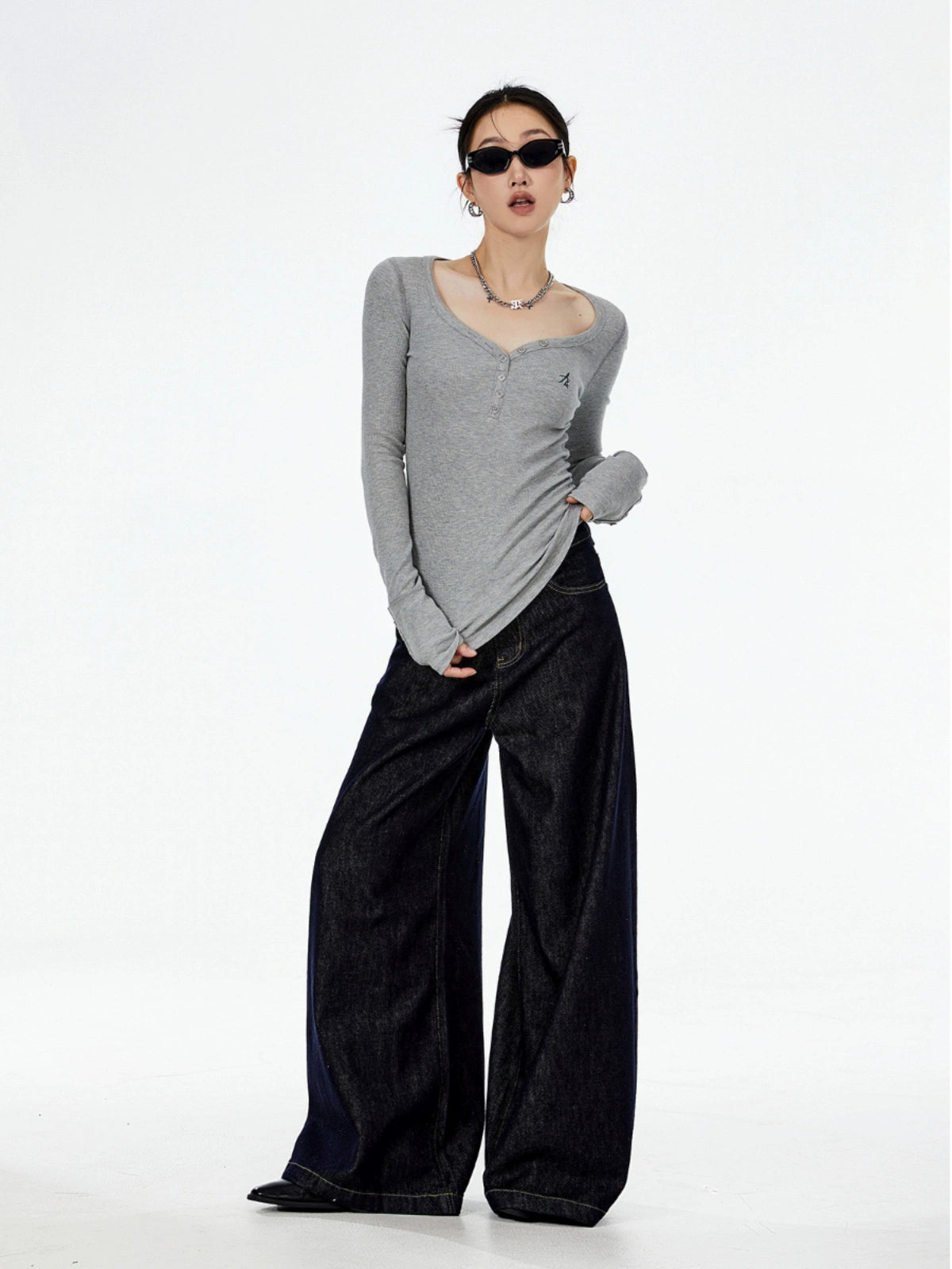 ICH MODE 美式复古V领修身打底衫女2025秋冬新款内搭长袖T恤上衣