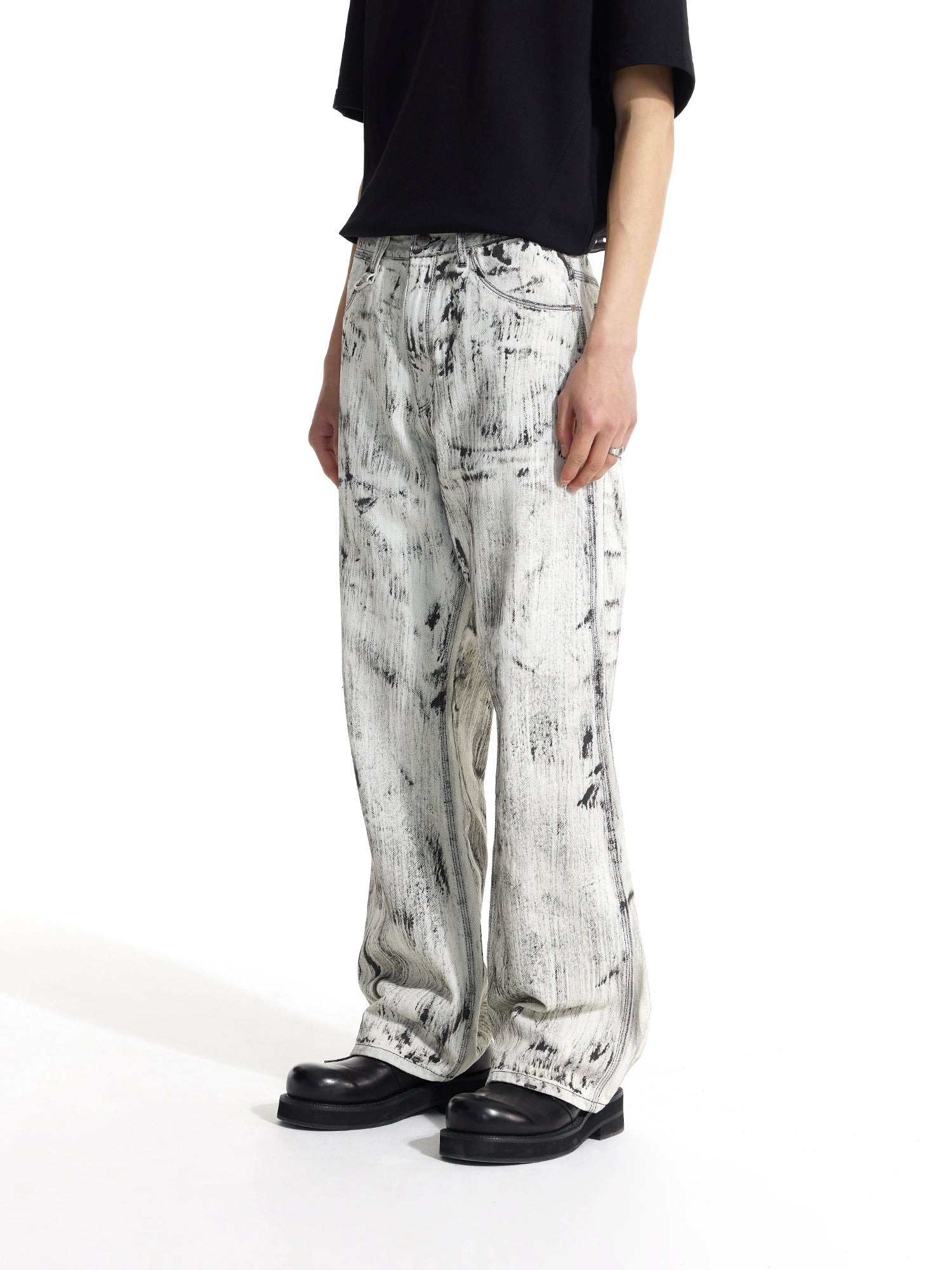 侯雯元明星同款做旧刷漆肌理宽松直筒牛仔百搭长裤TERRAINCOGNITA