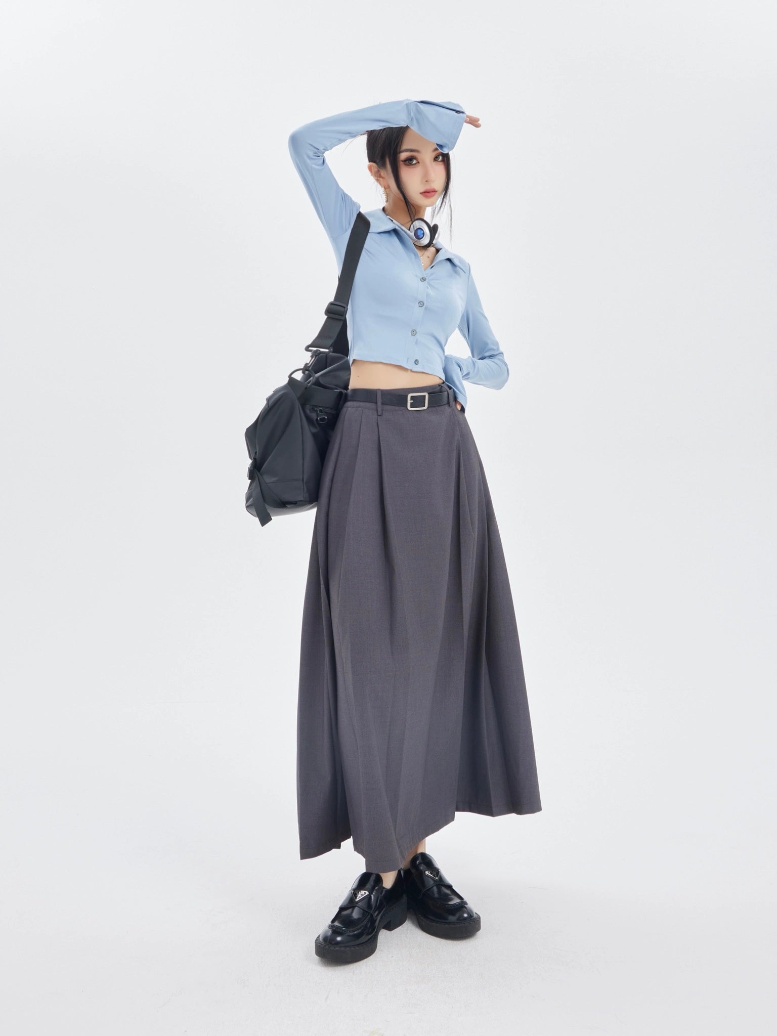 野生zero蓝色短款上衣女春夏甜辣妹小众修身显瘦翻领喇叭长袖衬衫