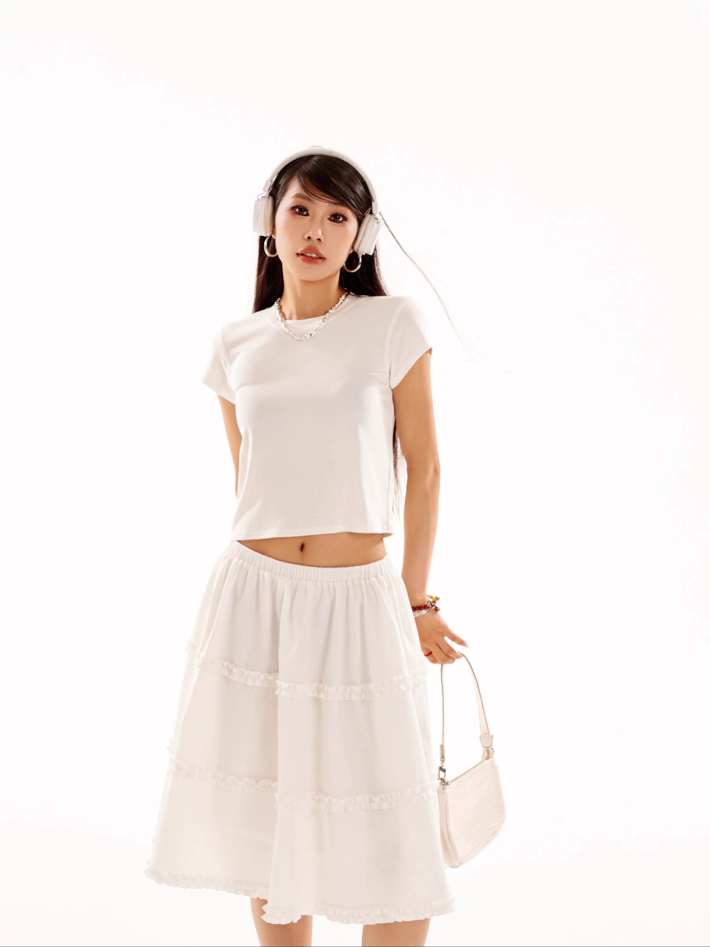 野生zero 白黑色松紧腰荷叶边半身裙女夏a字宽松显瘦中长蛋糕裙子