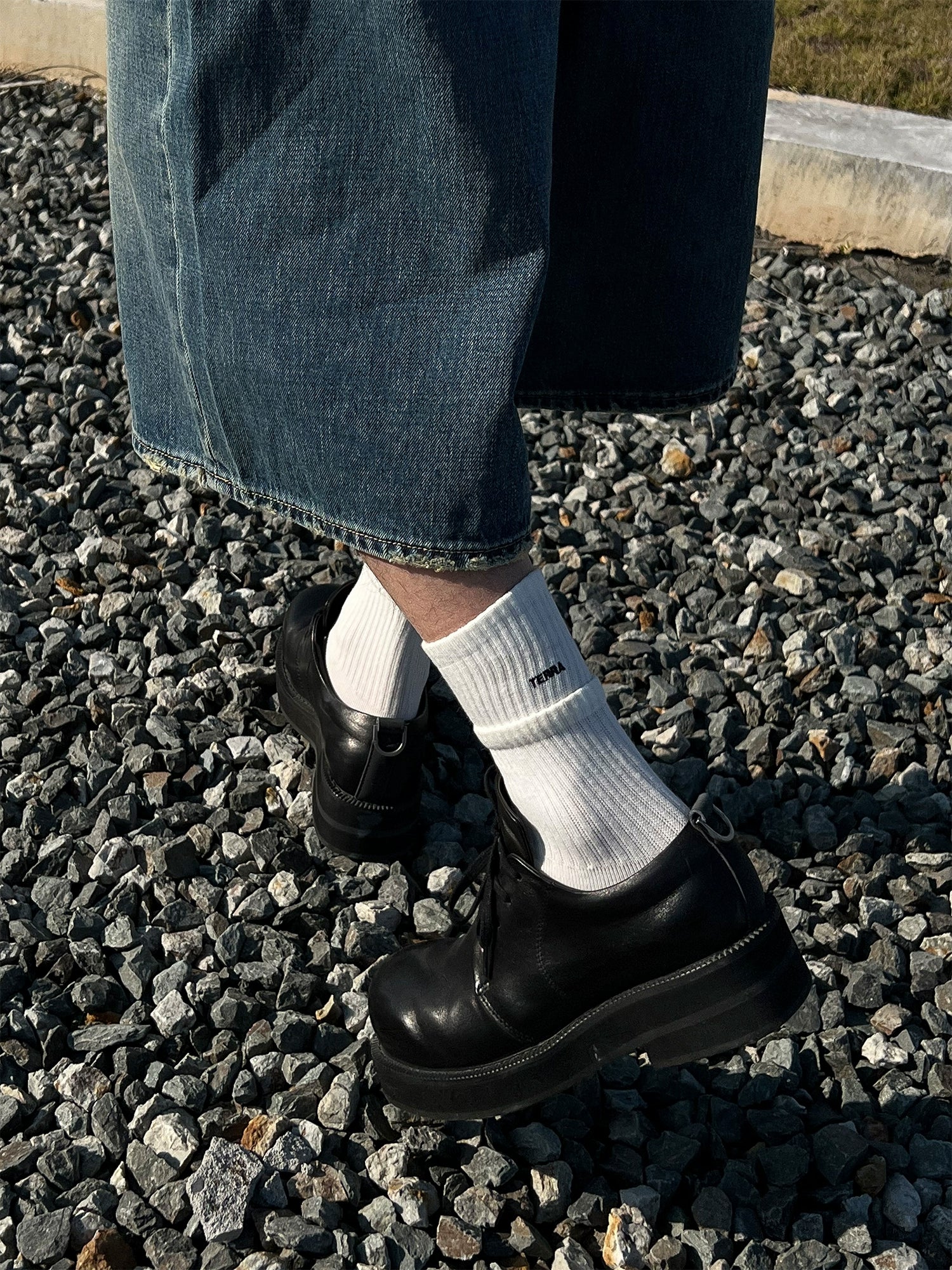 长绒棉吸汗透气黑白双色假两层品牌英文刺绣长袜TERRAINCOGNITA