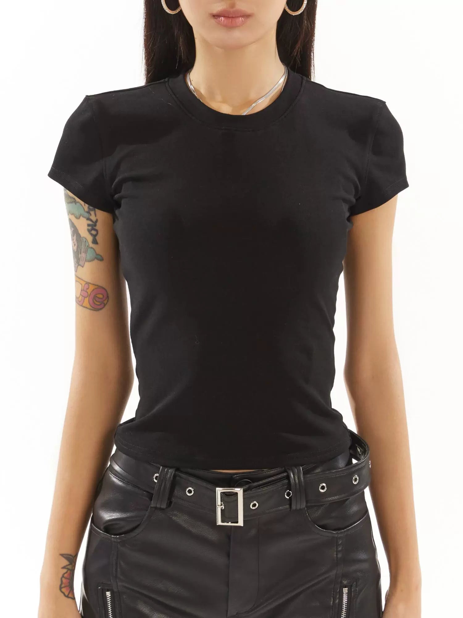 野生zero 白黑灰色正肩短袖t恤女夏季辣妹修身显瘦短款上衣打底衫