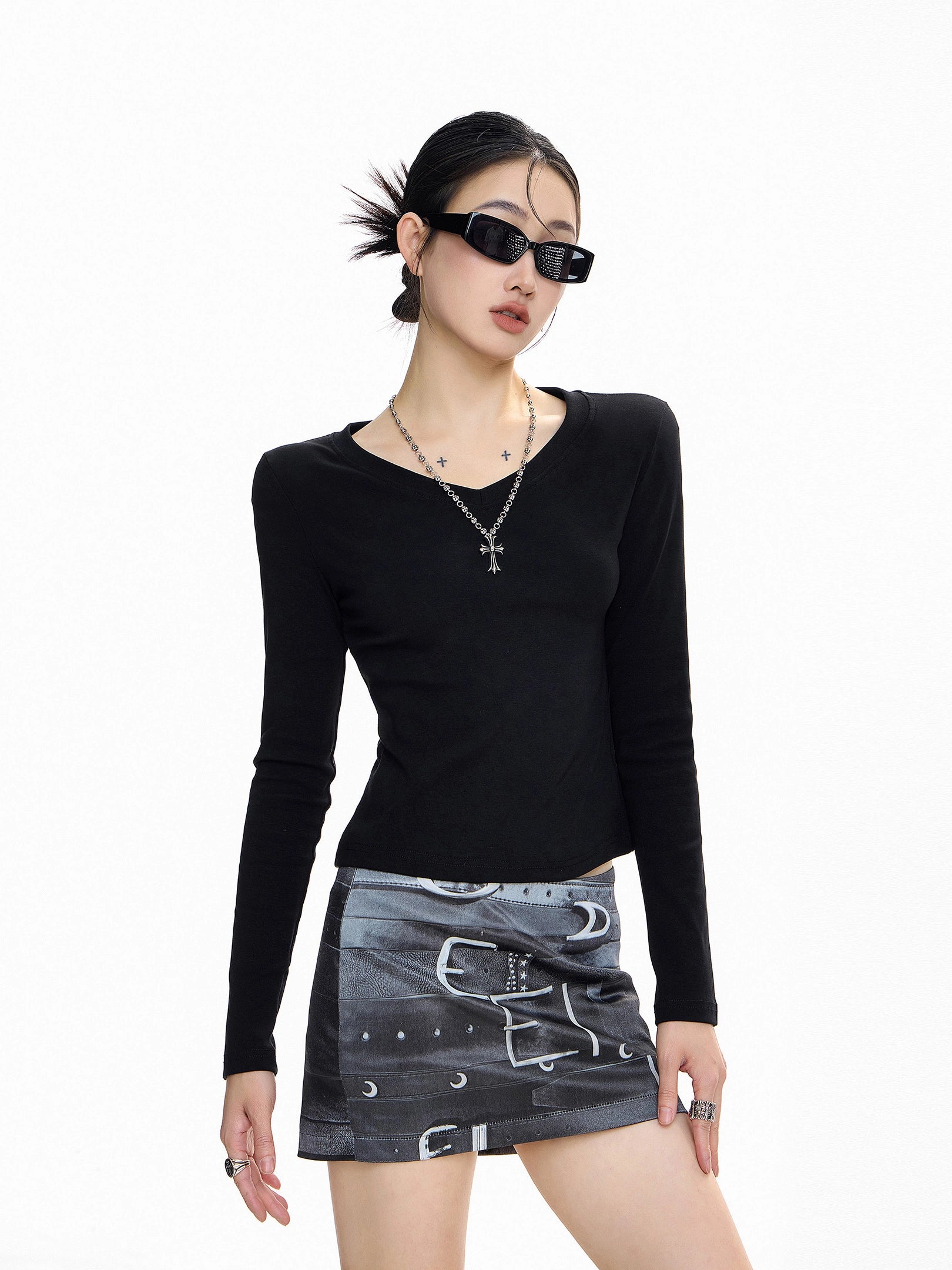 ICH MODE 美式V领长袖正肩T恤女秋冬修身内搭打底衫一字肩上衣