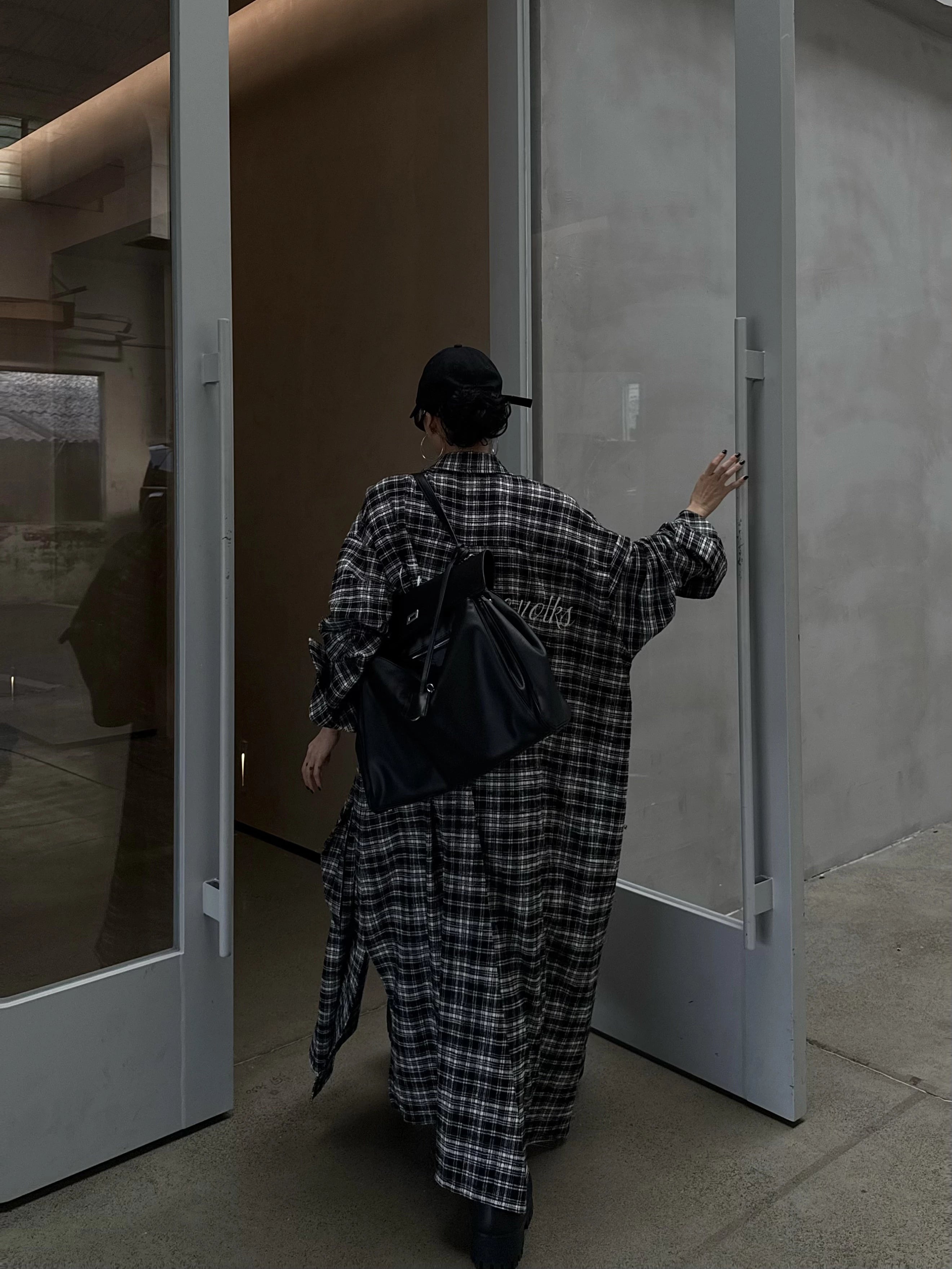 野生zero 格纹长款廓形衬衫女秋季新款美式复古磨毛休闲宽松外套