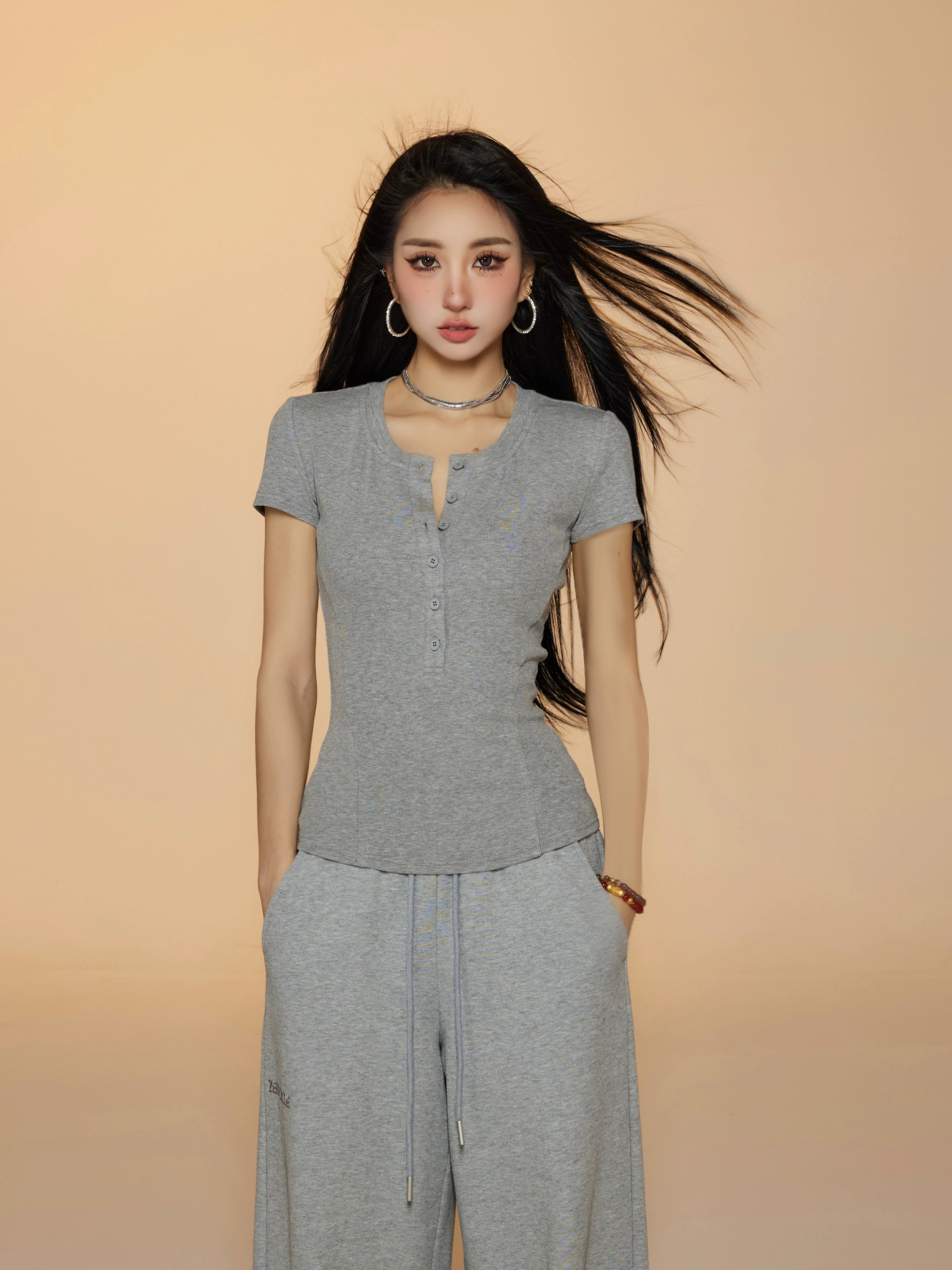 野生zero 白黑灰色正肩短袖t恤女夏季辣妹修身显瘦内搭半开领上衣