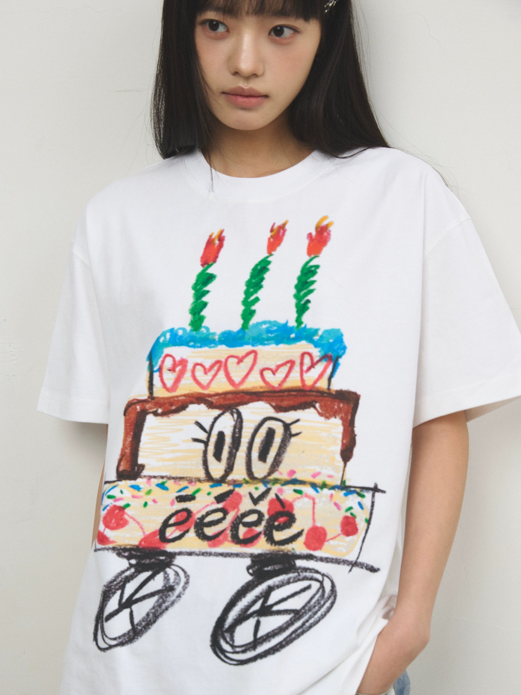 “逃跑蛋糕”| eeee手绘生日蛋糕创意T恤小众涂鸦艺术印花短袖夏