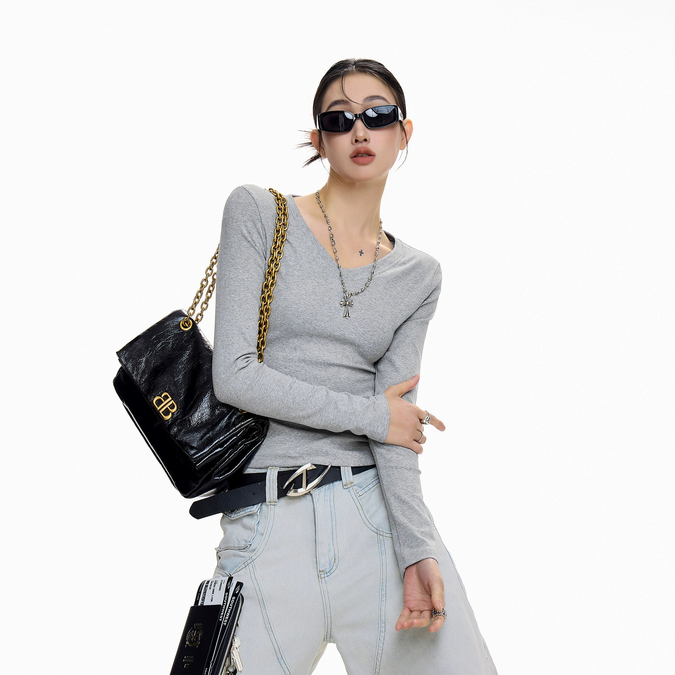 ICH MODE 美式V领长袖正肩T恤女秋冬修身内搭打底衫一字肩上衣