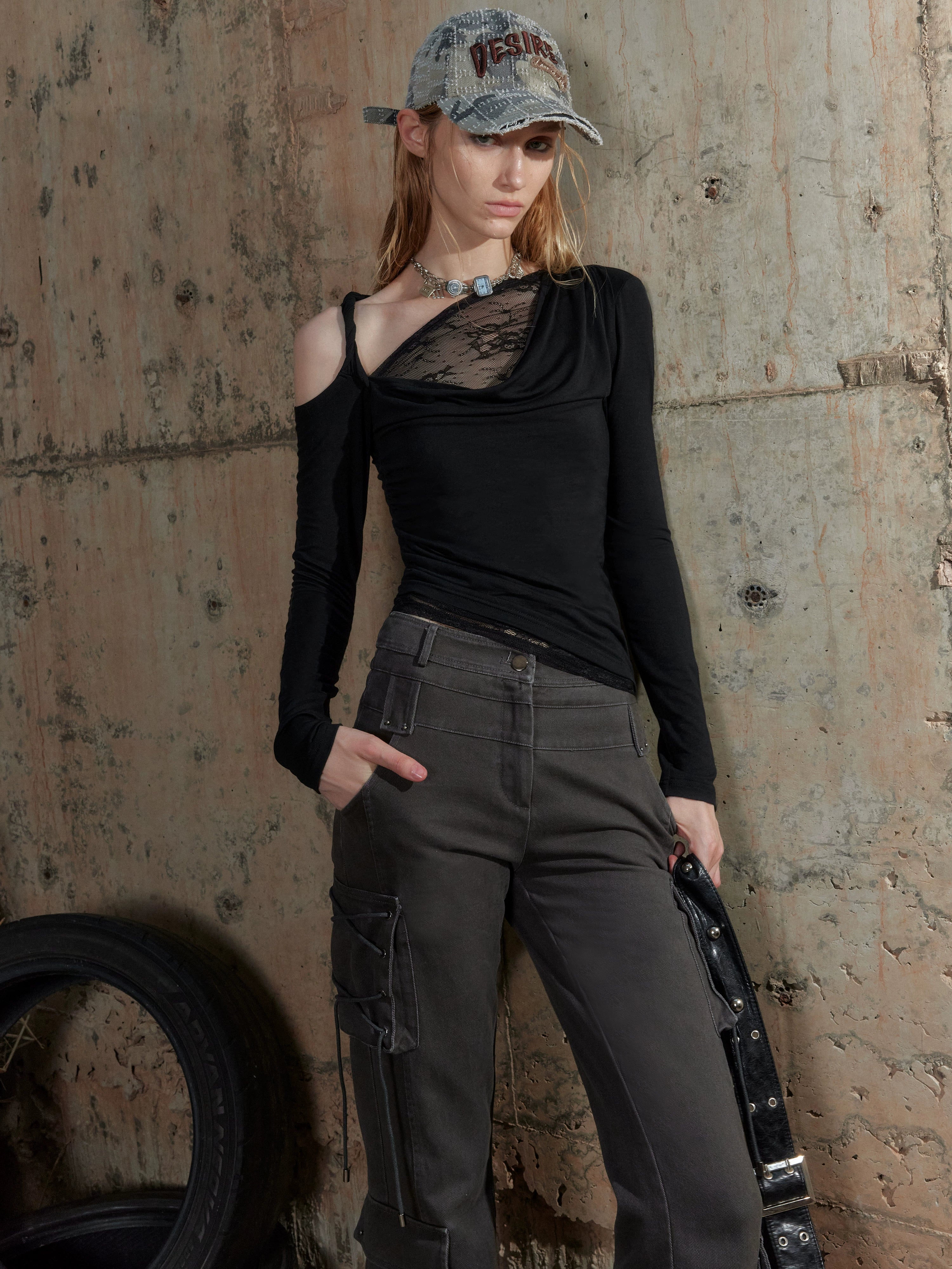 2th Desire斜肩拼接长袖T恤女蕾丝弹力秋季打底衫露肩设计感上衣