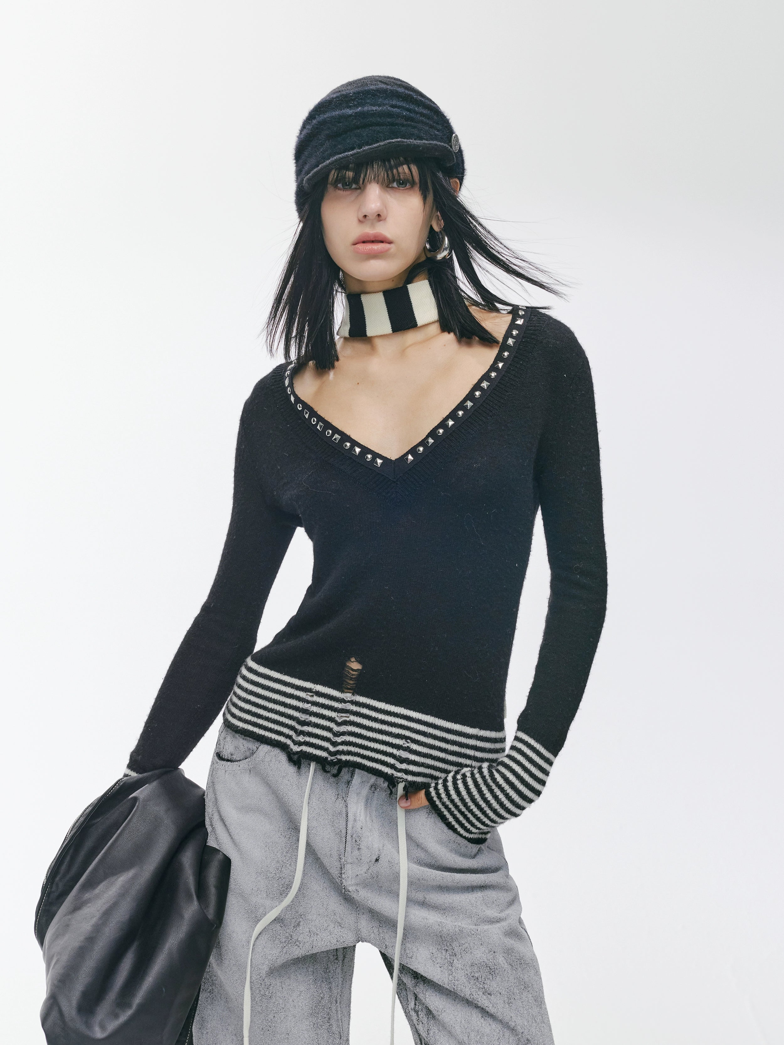 2th Desire原创朋克铆钉v领条纹拼接弹力修身打底羊毛针织衫上衣