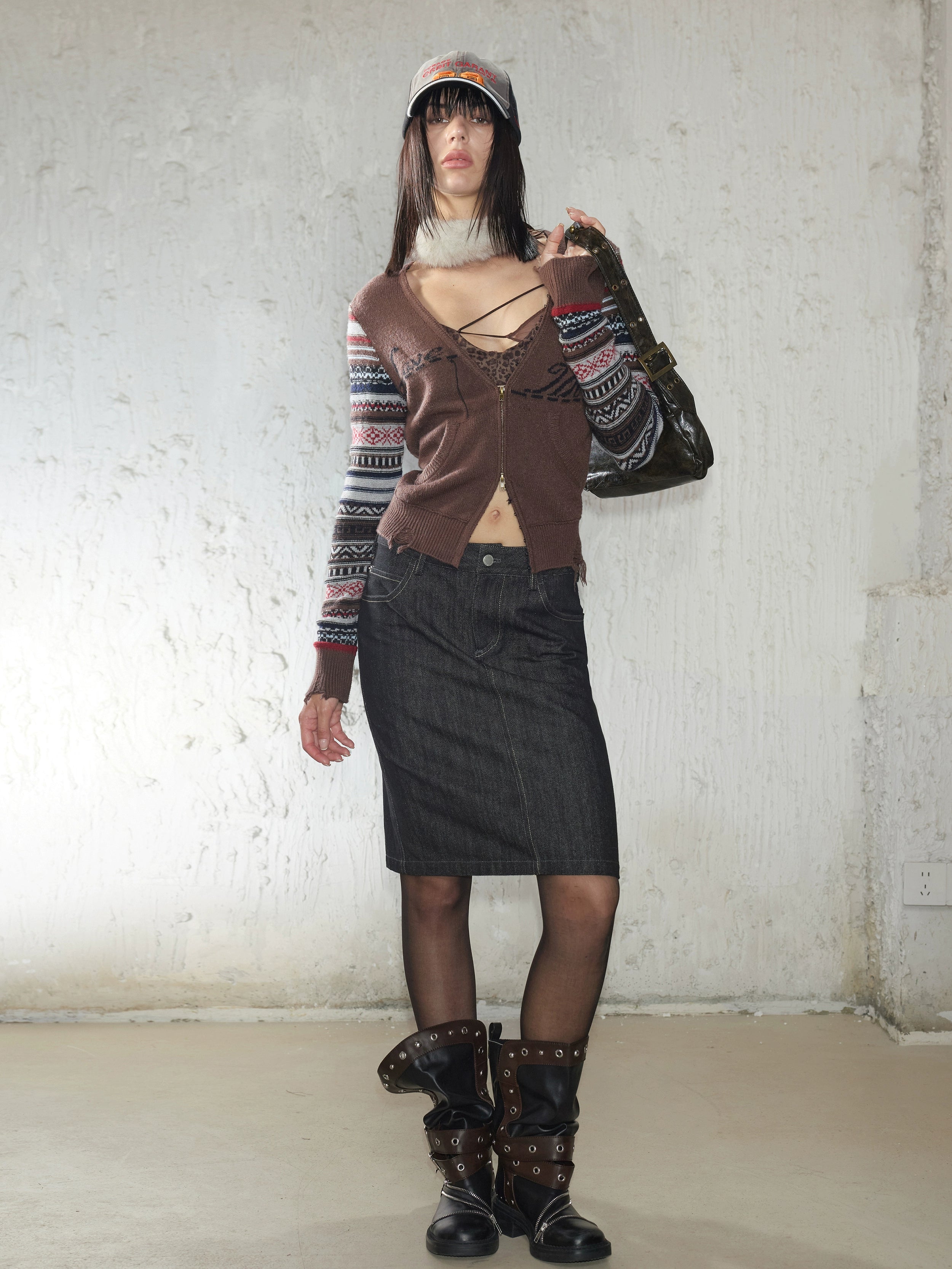 2th Desire费尔岛复古条纹提花字母v领修身针织开衫双头拉链外套