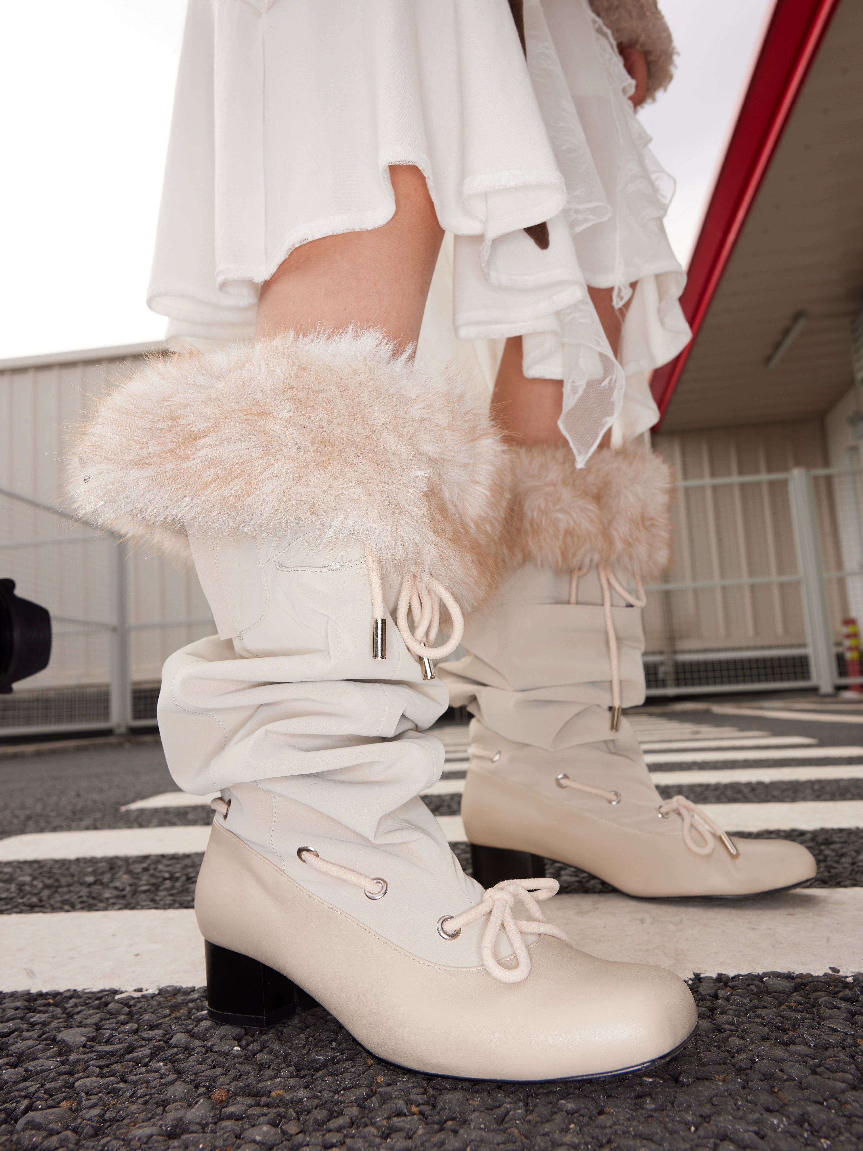 2th Desire可拆卸翻领毛毛擦色麂皮方头鞋时装靴子绑带长筒堆堆靴