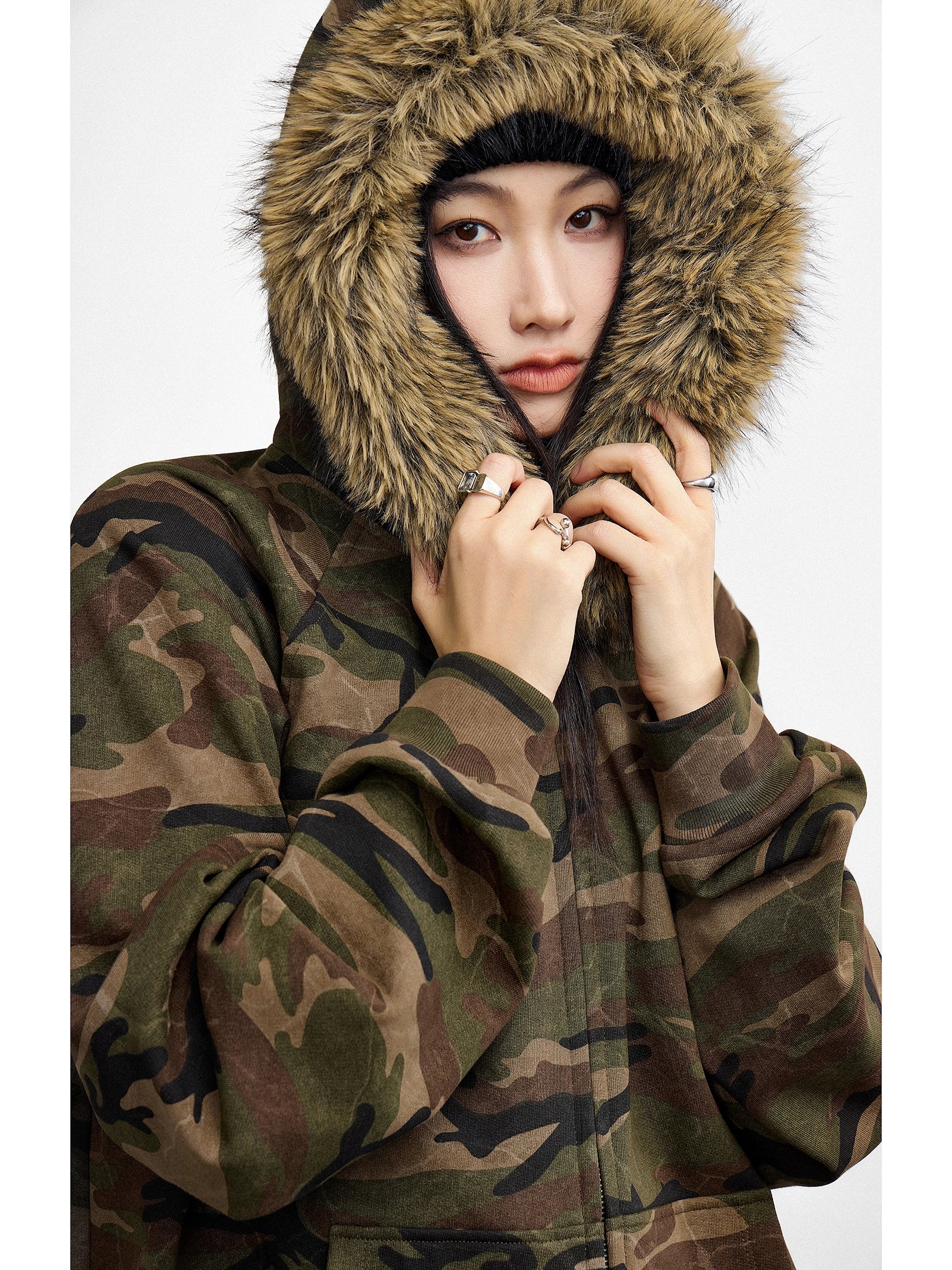 ICH MODE 美式复古毛领迷彩外套女2025秋冬新款连帽卫衣开衫上衣