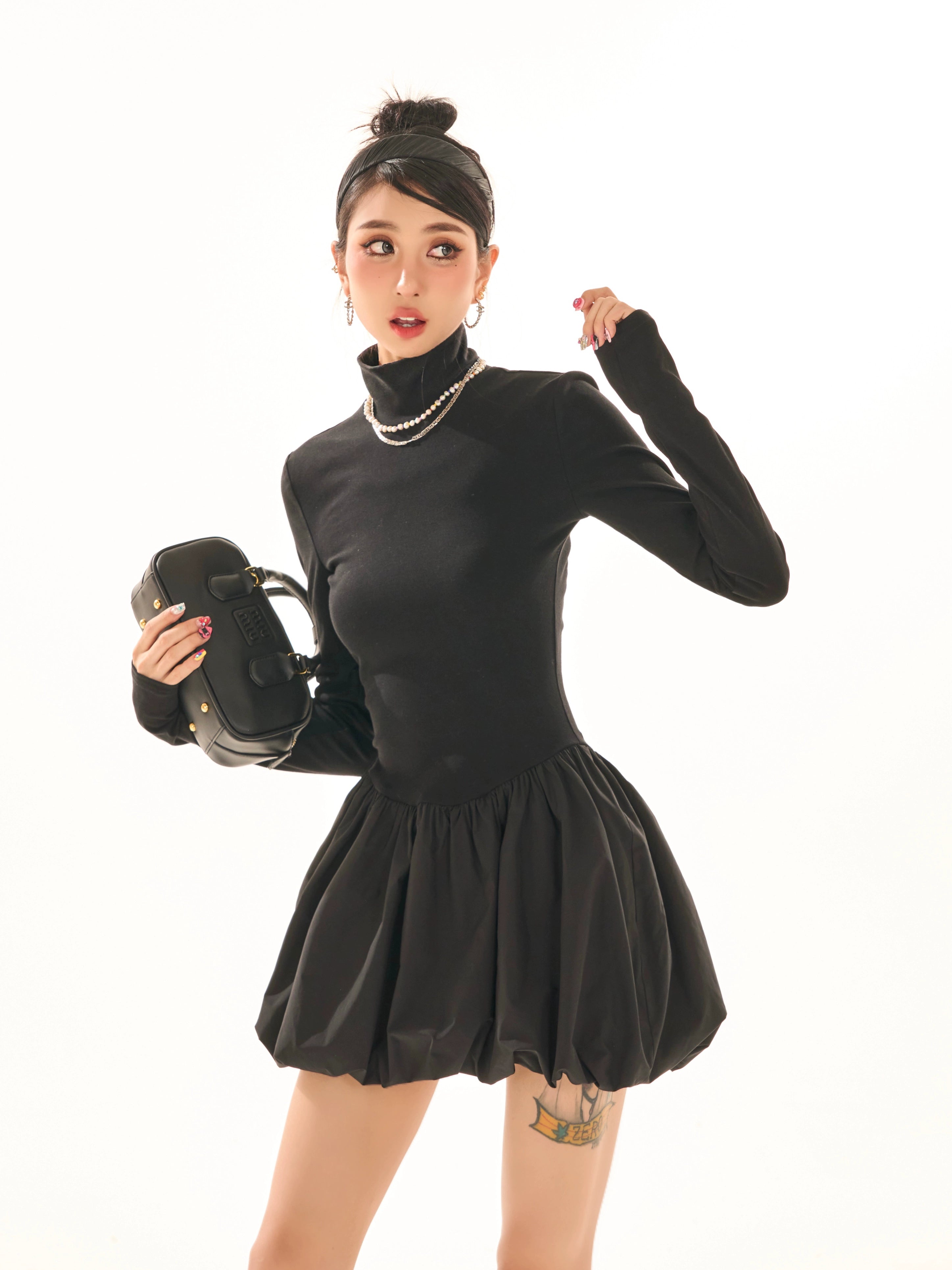 野生zerocircle黑色半高领长袖连衣裙女春秋季显瘦修身花苞短裙子
