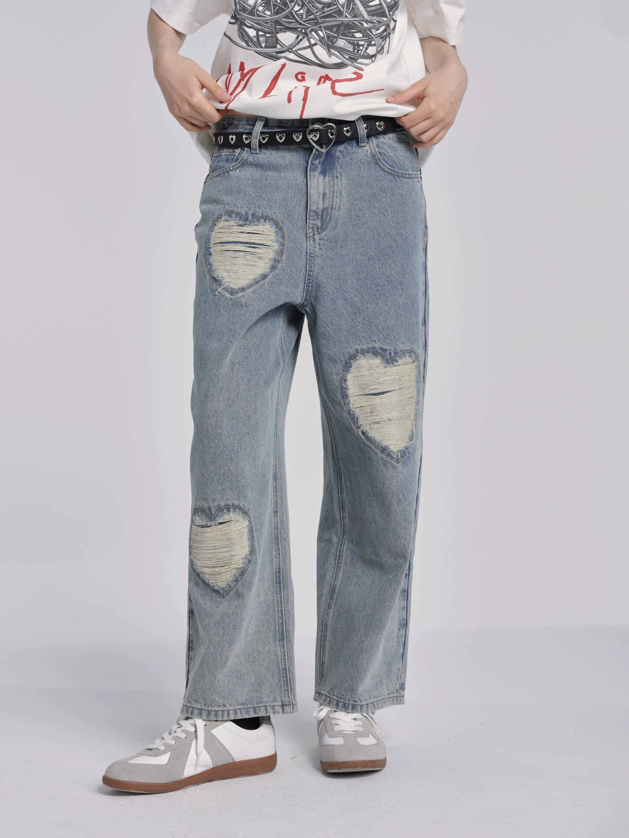 eeeeArtmonster24SS “破损之心” 爱心破洞设计水洗冰蓝色牛仔裤