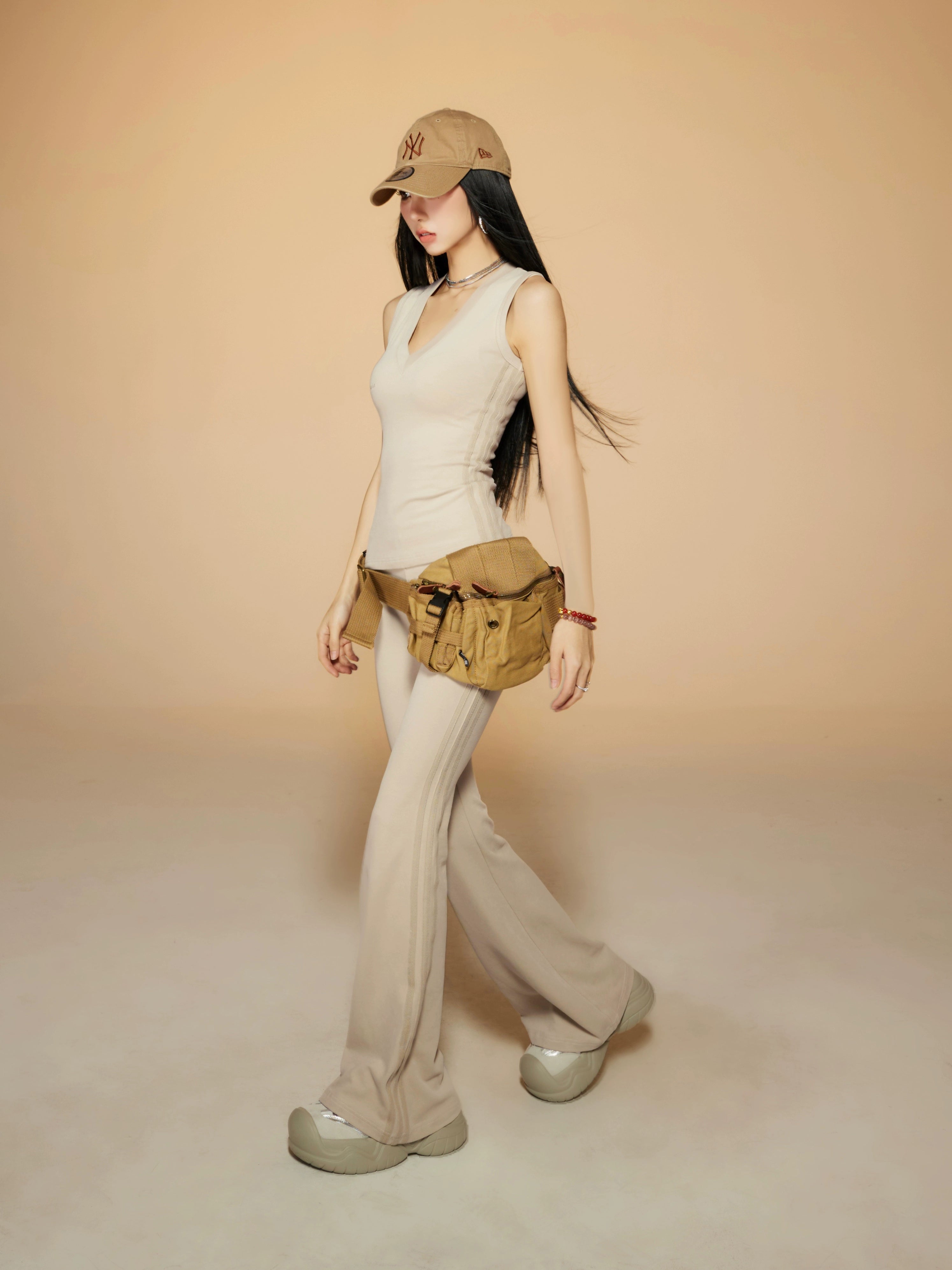 野生zero 运动辣妹套装女夏季季V领无袖修身显瘦背心喇叭休闲裤子