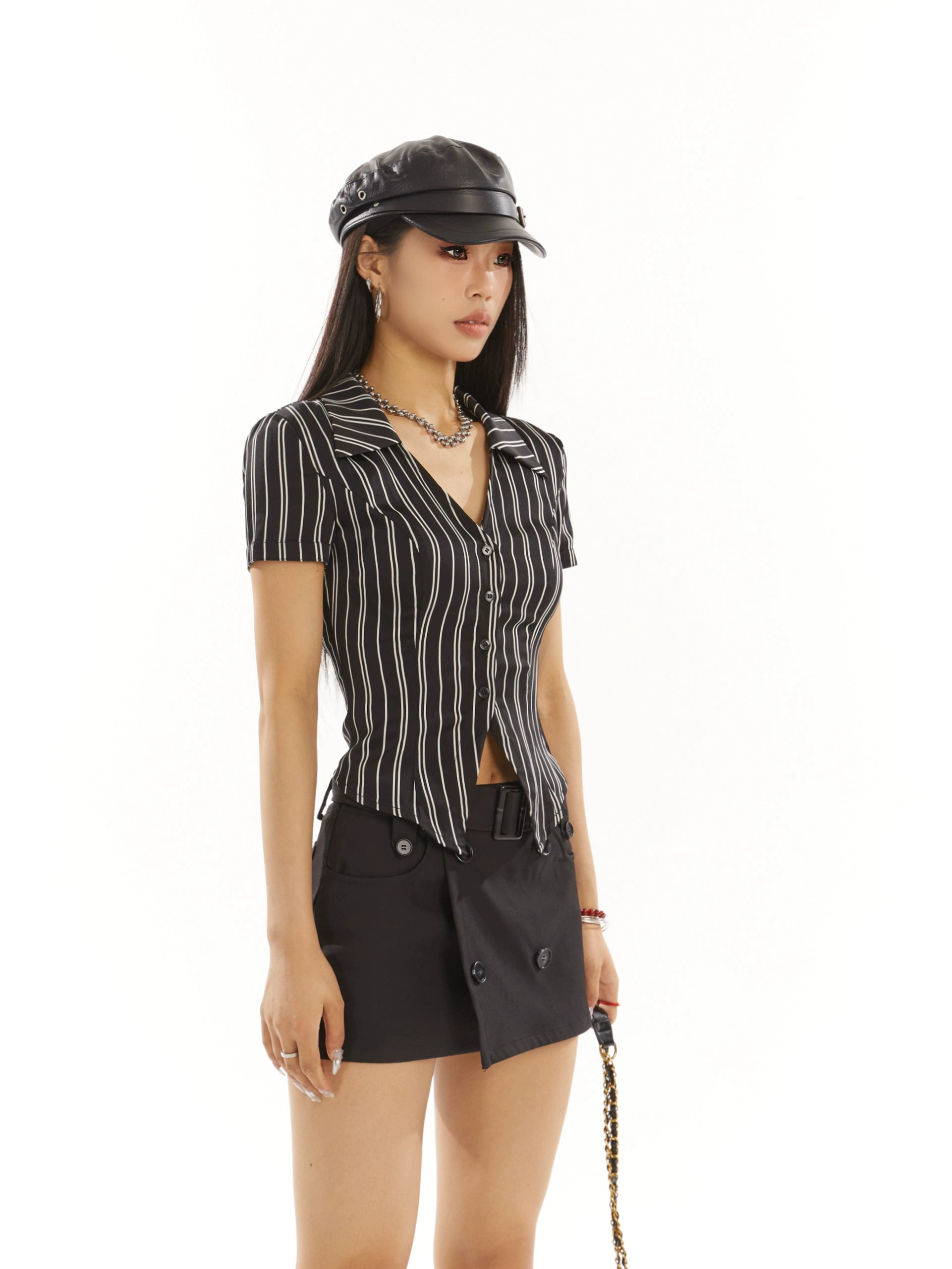 野生zero 条纹短袖衬衫女夏季小众设计感辣妹正肩显瘦修身v领上衣