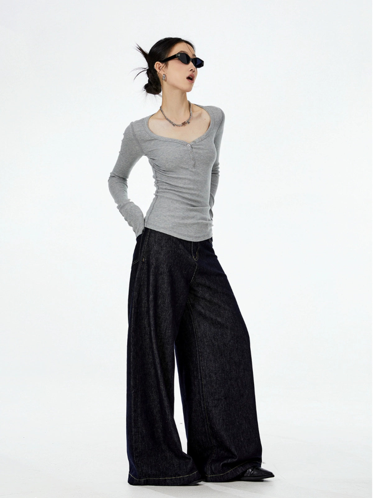 ICH MODE 美式复古V领修身打底衫女2025秋冬新款内搭长袖T恤上衣