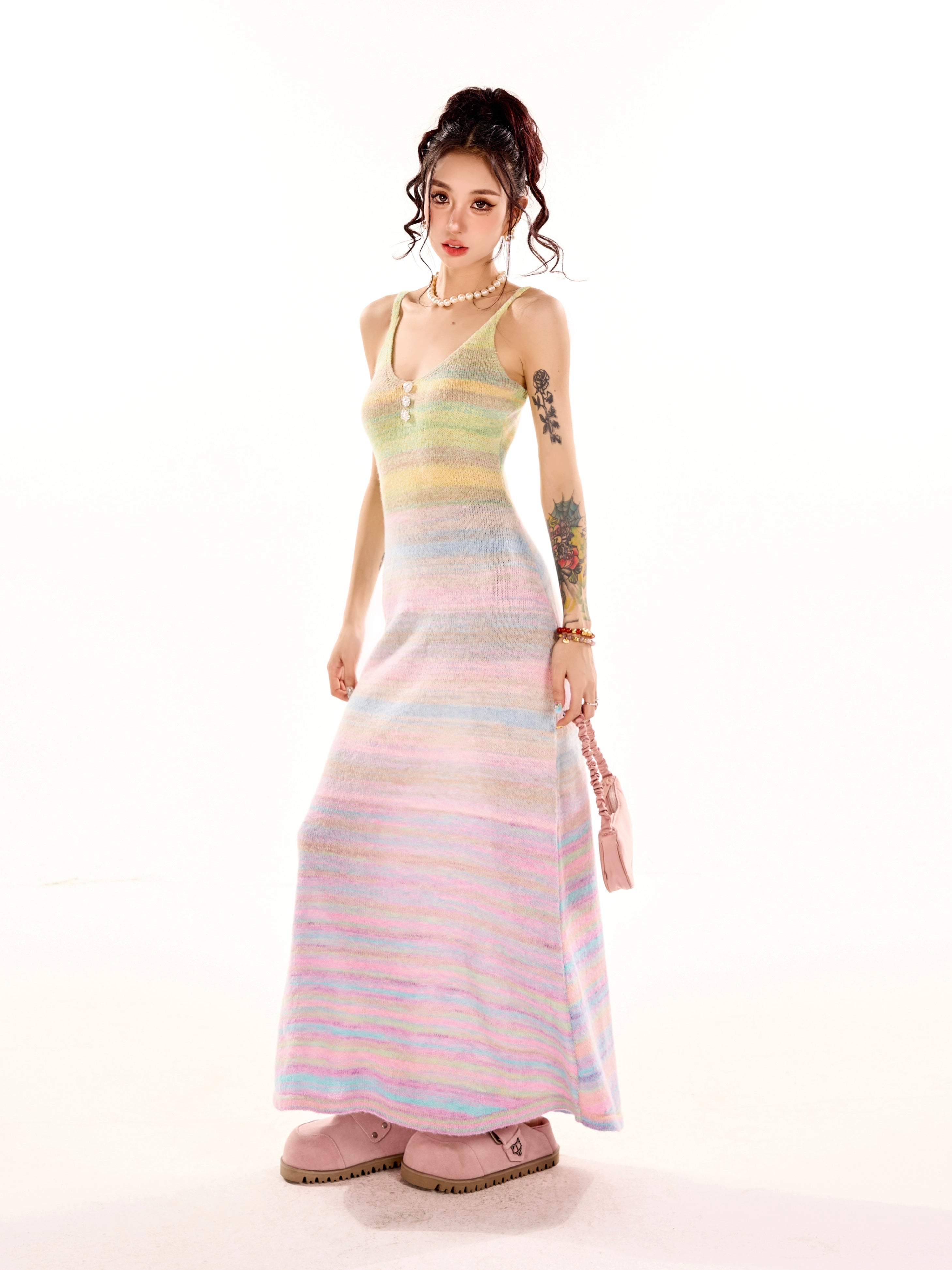 野生zerocircle彩虹v领吊带连衣裙女春夏设计感显瘦修身a字长裙子