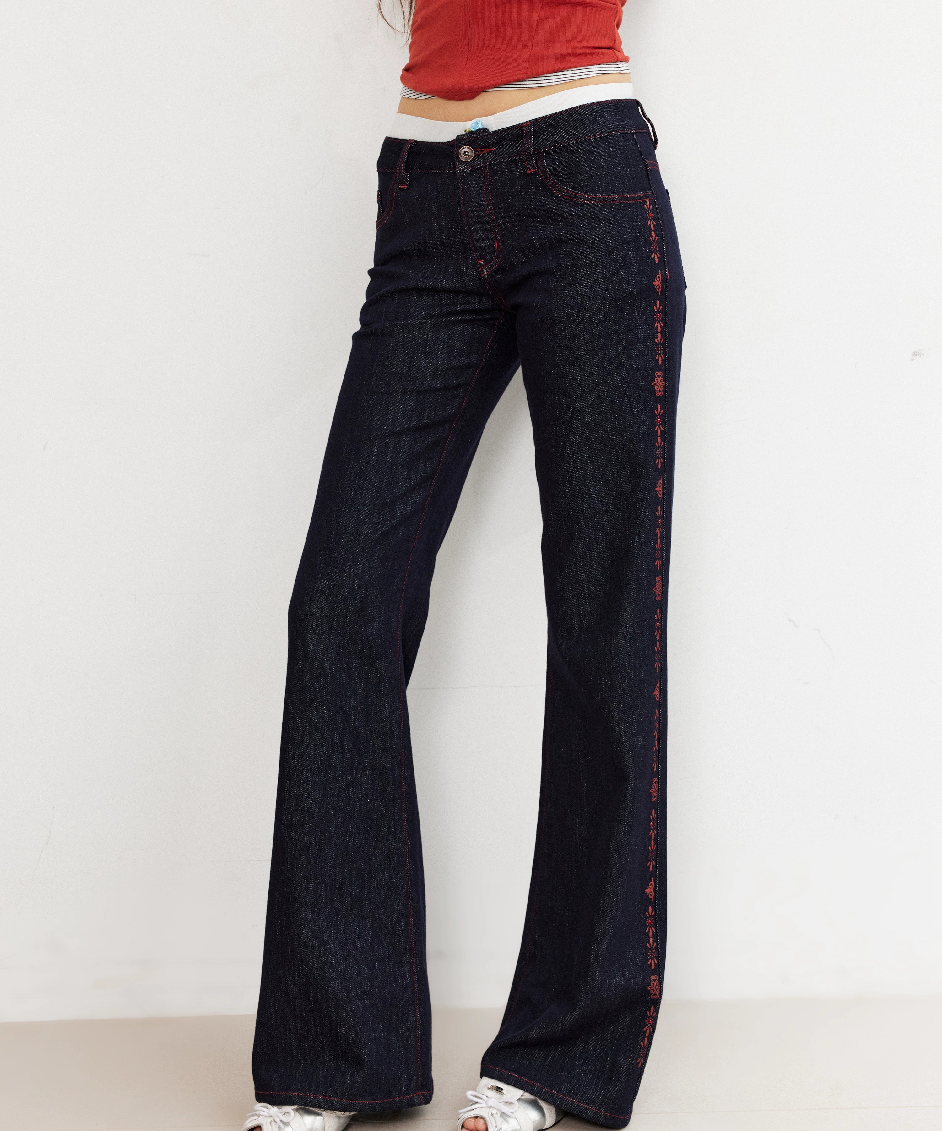 2th Desire复古撞色红条烫钻图腾印花原牛低腰显瘦直筒牛仔裤女