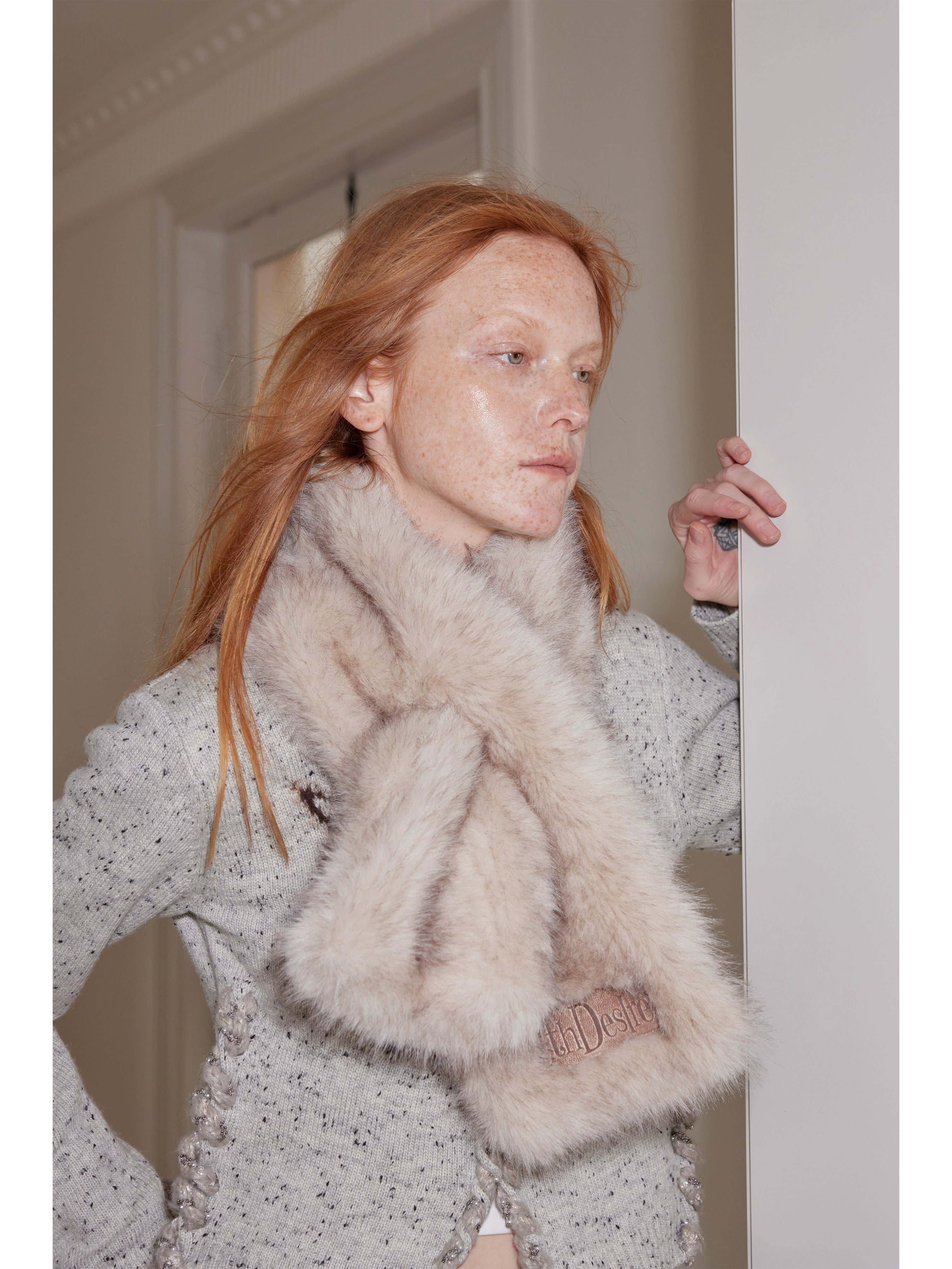 2th Desire双色毛尖蓬松保暖拼接皮牌冬日毛皮草围巾