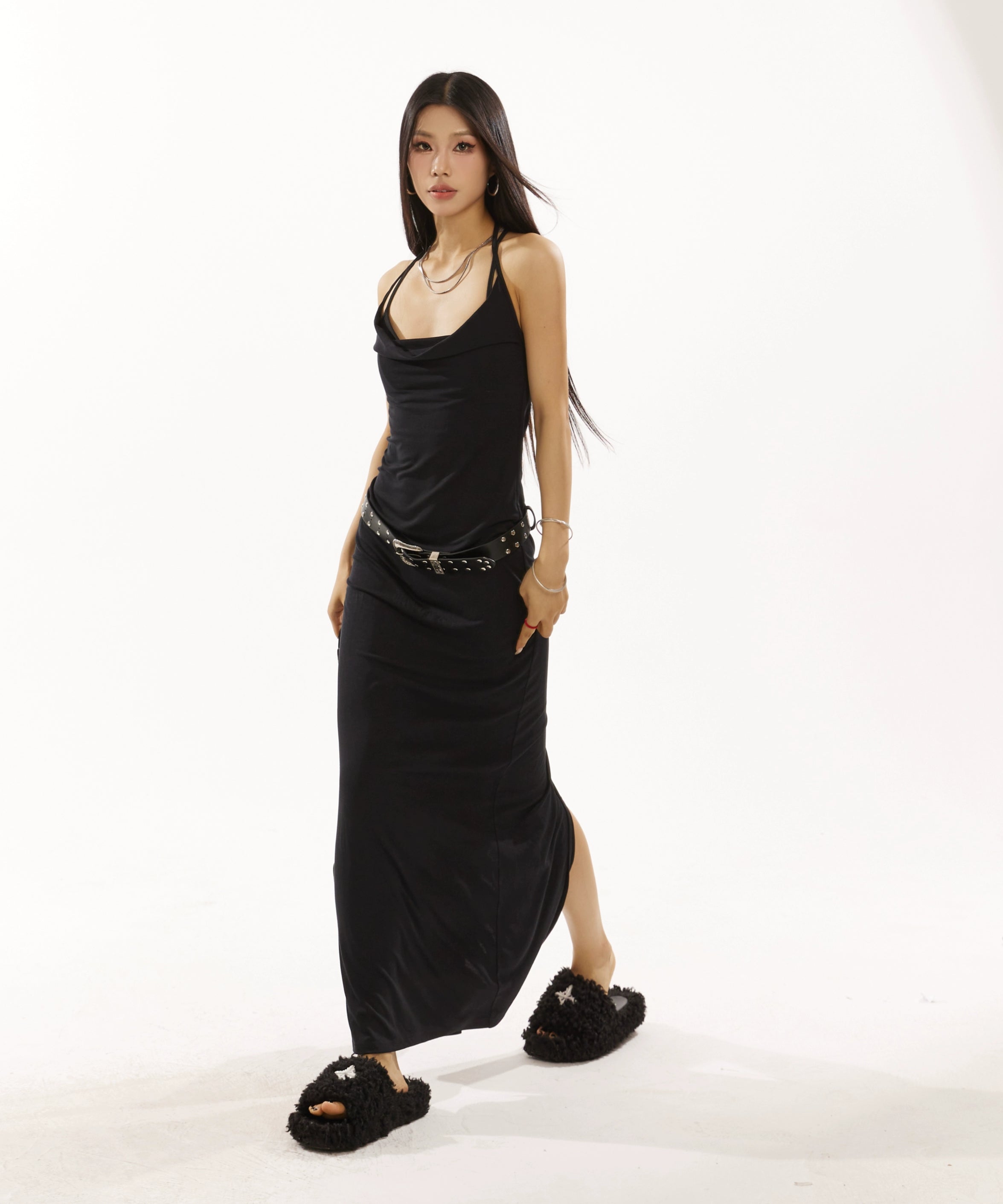 野生zero黑色开叉荡领挂脖连衣裙女夏季辣妹设计感修身显瘦长裙子