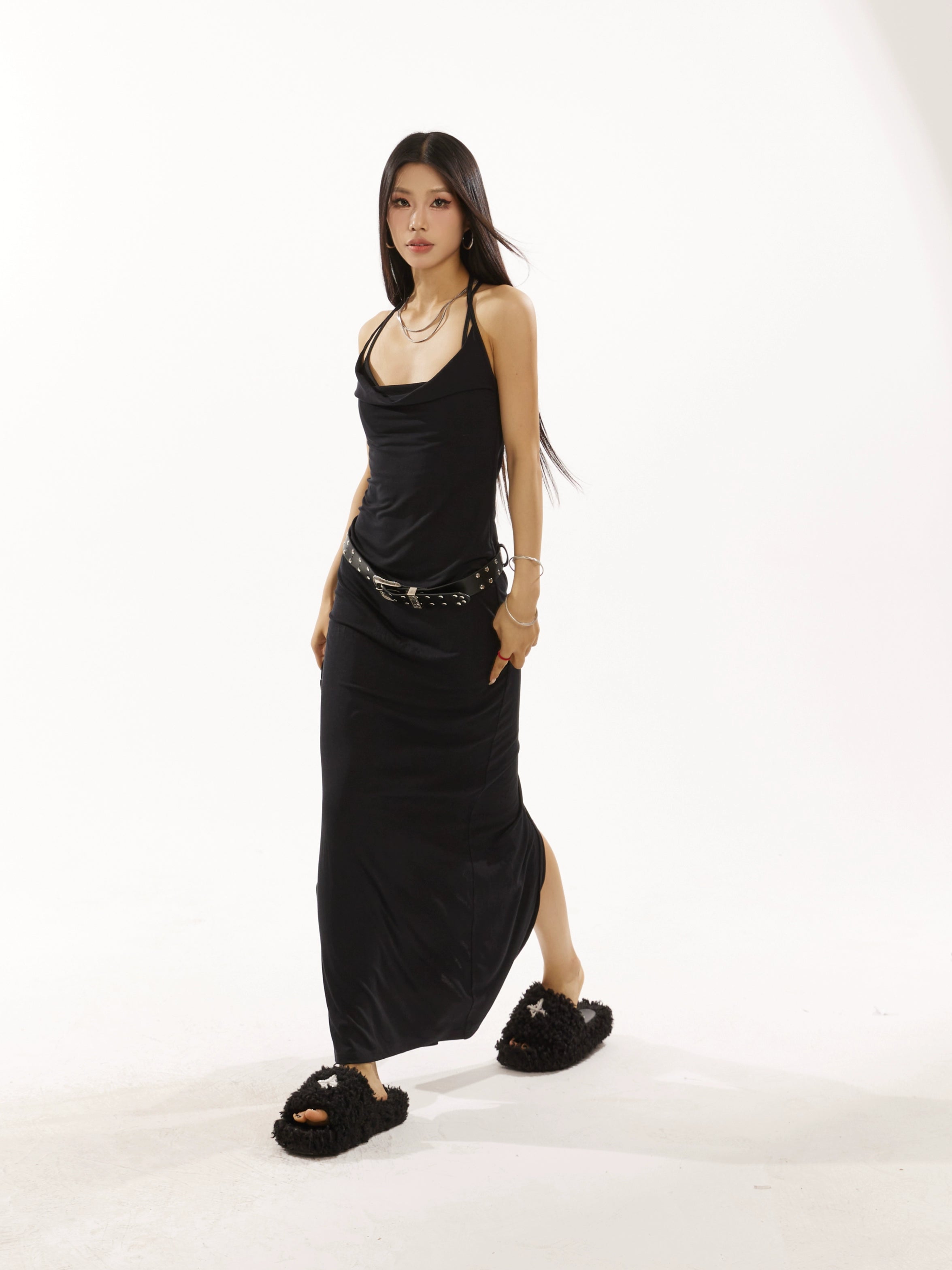 野生zero黑色开叉荡领挂脖连衣裙女夏季辣妹设计感修身显瘦长裙子