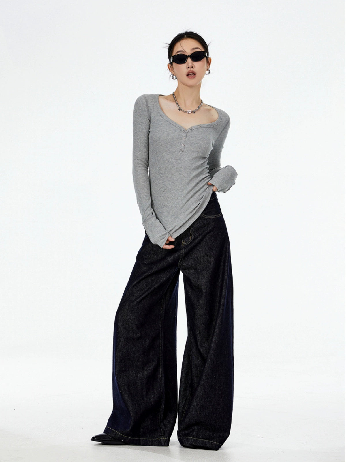 ICH MODE 美式复古V领修身打底衫女2025秋冬新款内搭长袖T恤上衣