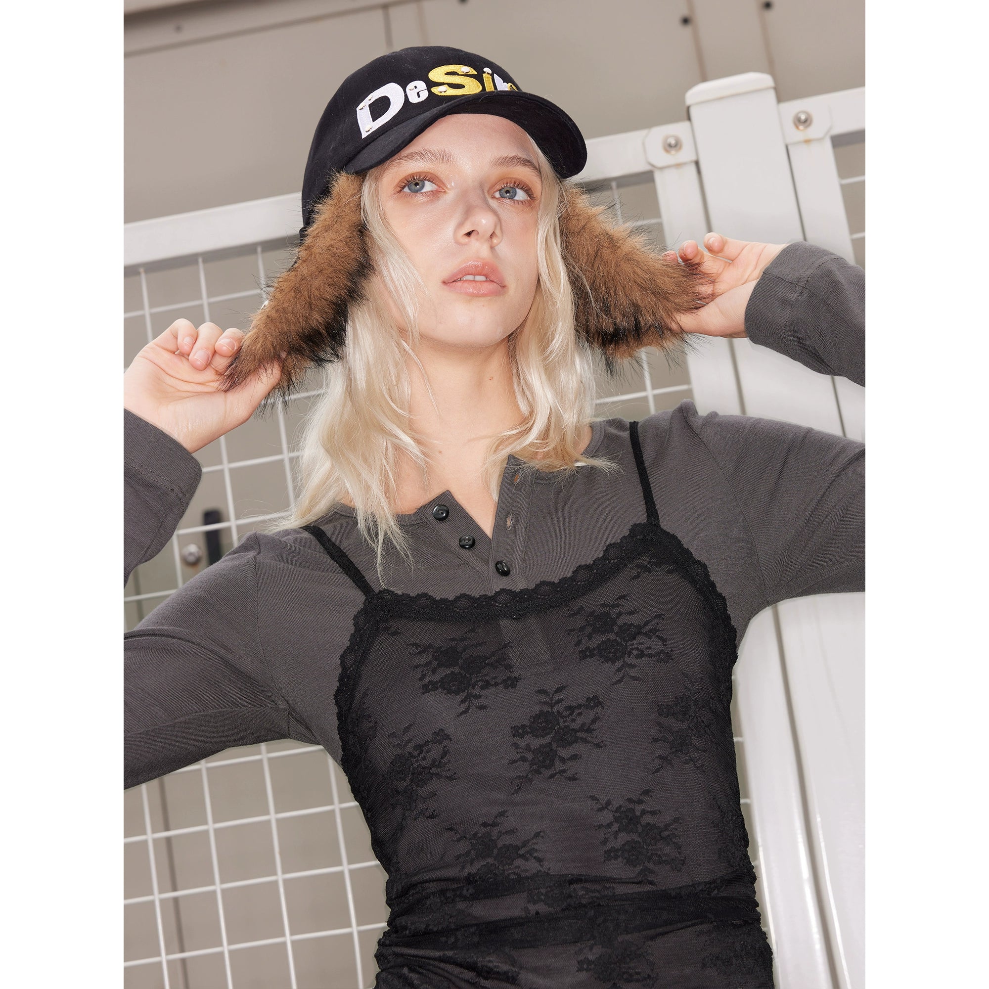 2th Desire可拆卸毛毛五角星爱心贴布绣鸭舌帽铆钉字母弯檐棒球帽