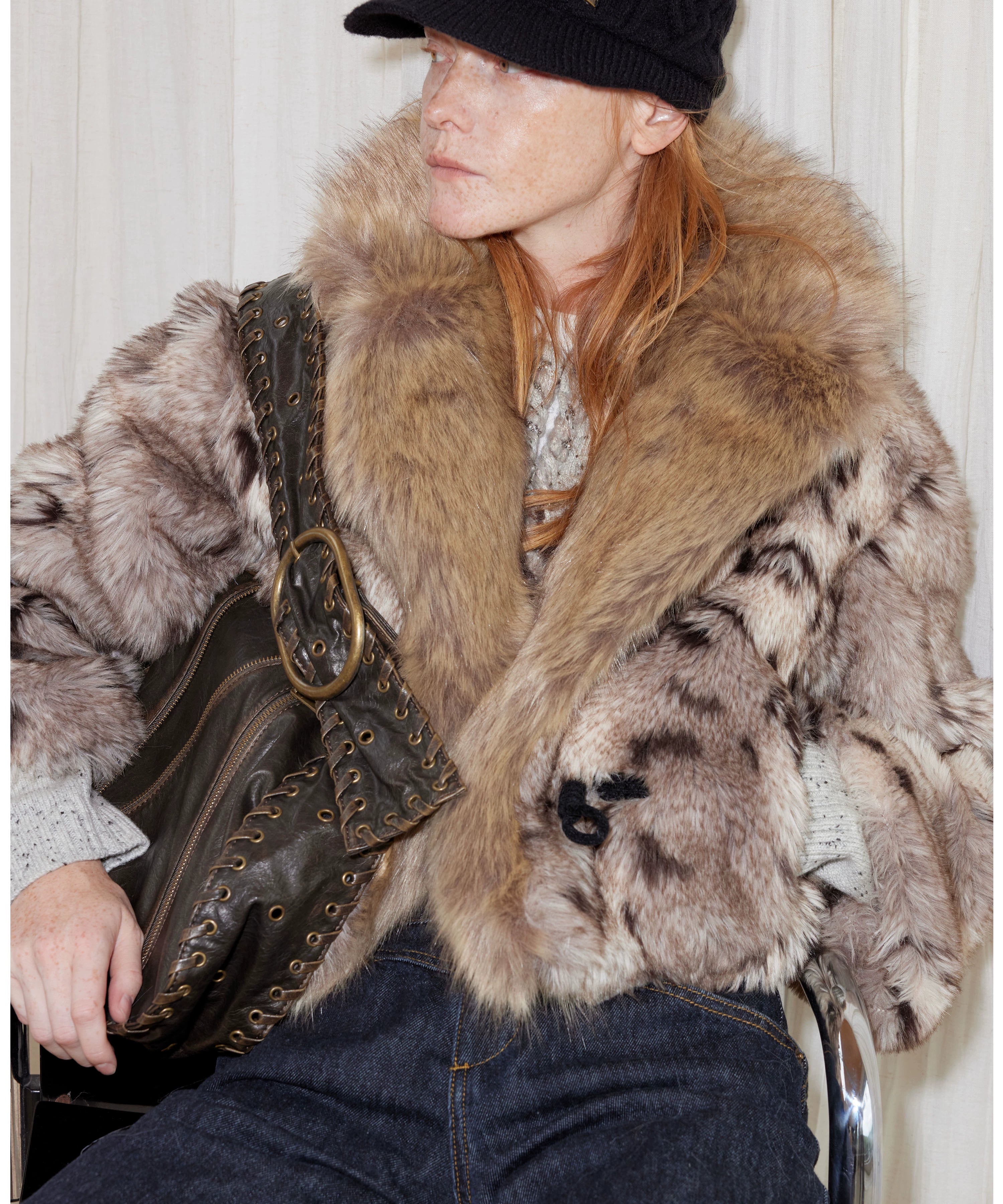 2th Desire绒面内里廓形环保皮草女拼接毛毛短款冬季保暖毛绒外套