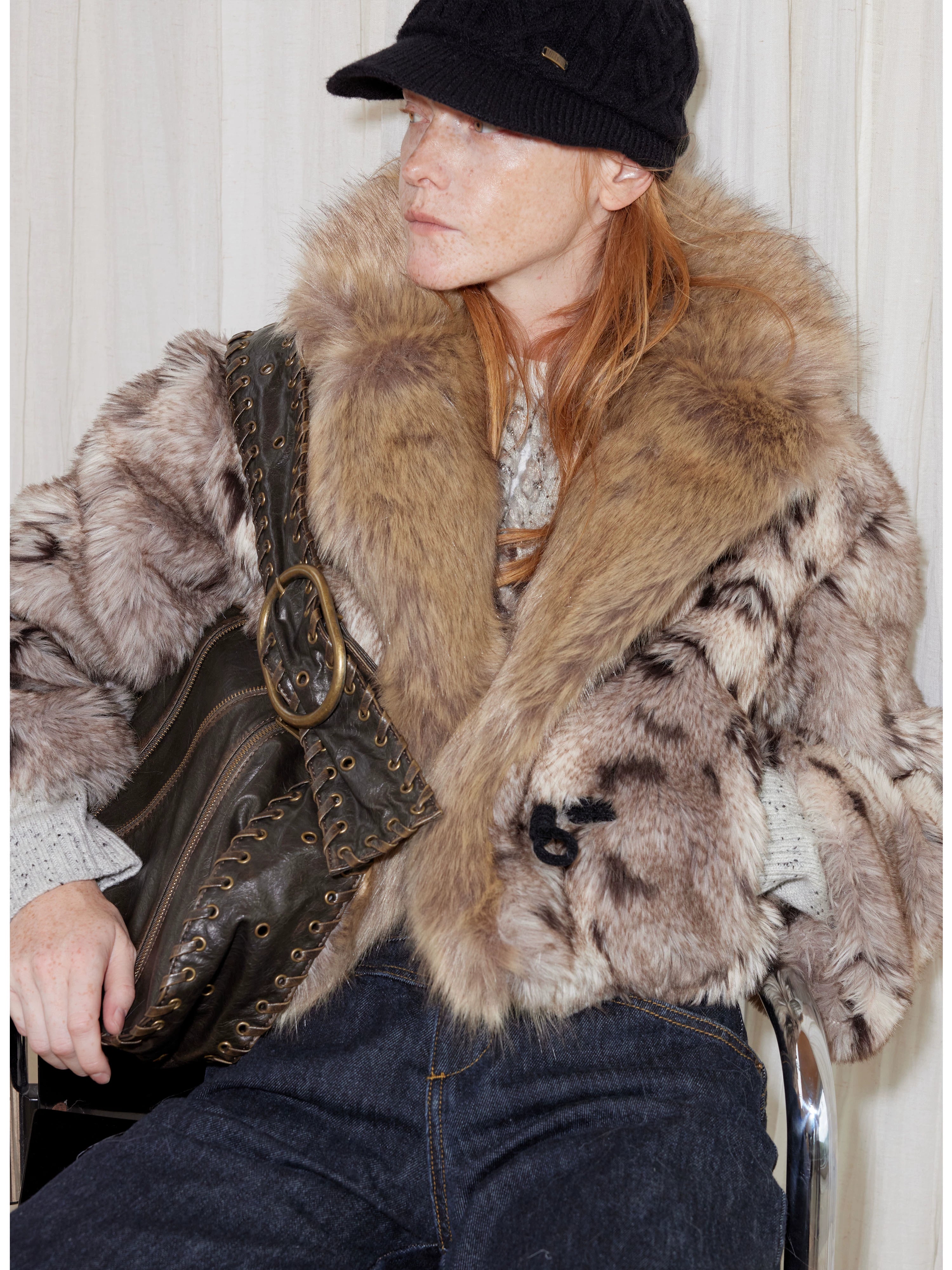 2th Desire绒面内里廓形环保皮草女拼接毛毛短款冬季保暖毛绒外套