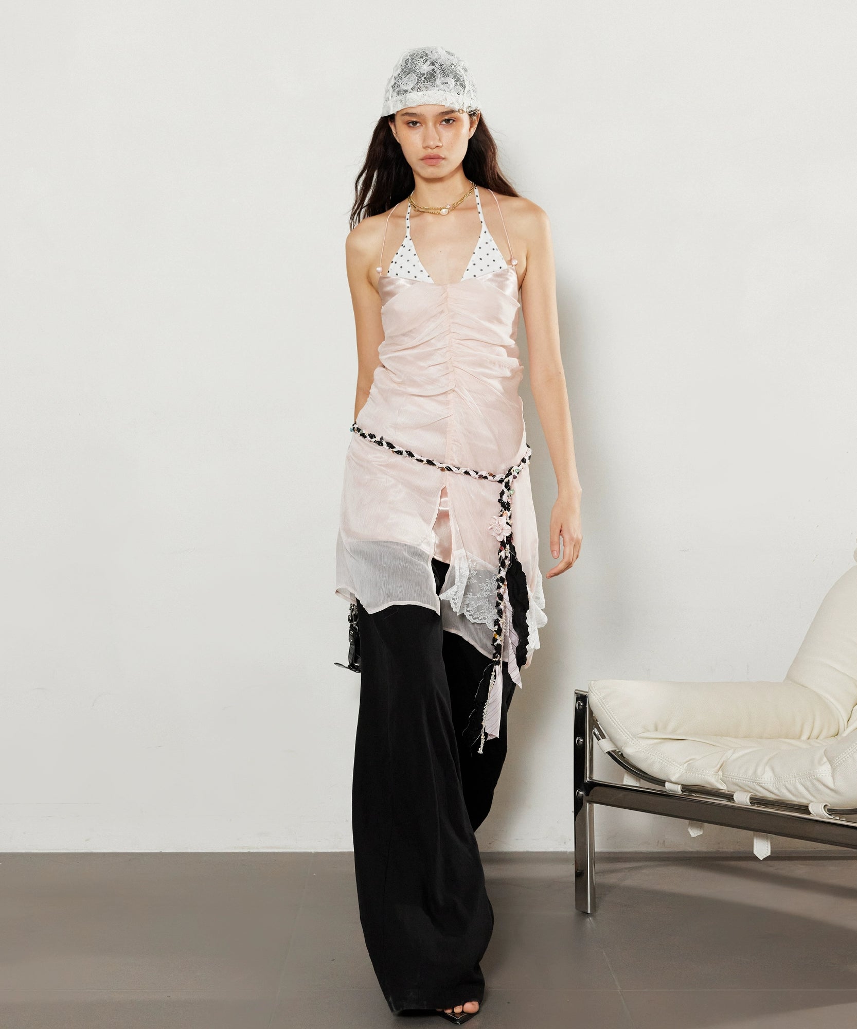 2th Desire缎面撞色拼接波点微褶皱感串珠蕾丝花边挂脖吊带连衣裙