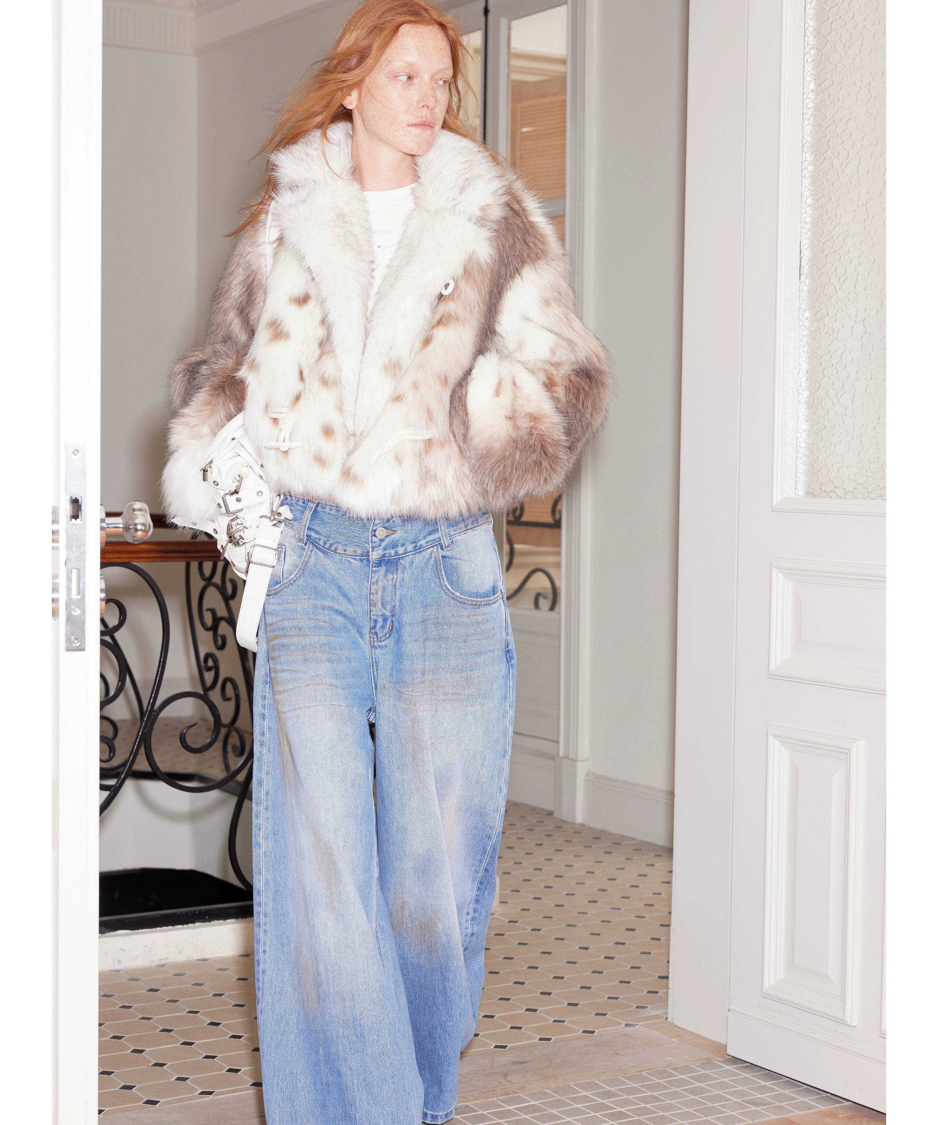 2th Desire绒面内里廓形环保皮草女拼接毛毛短款冬季保暖毛绒外套