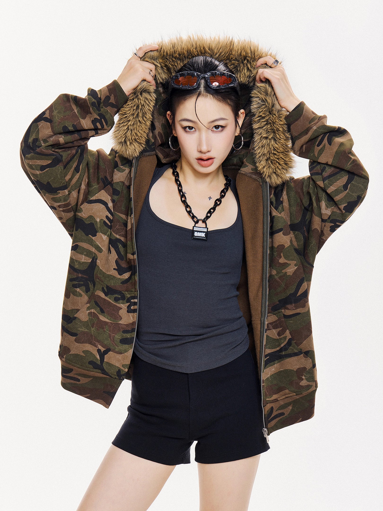 ICH MODE 美式复古毛领迷彩外套女2025秋冬新款连帽卫衣开衫上衣