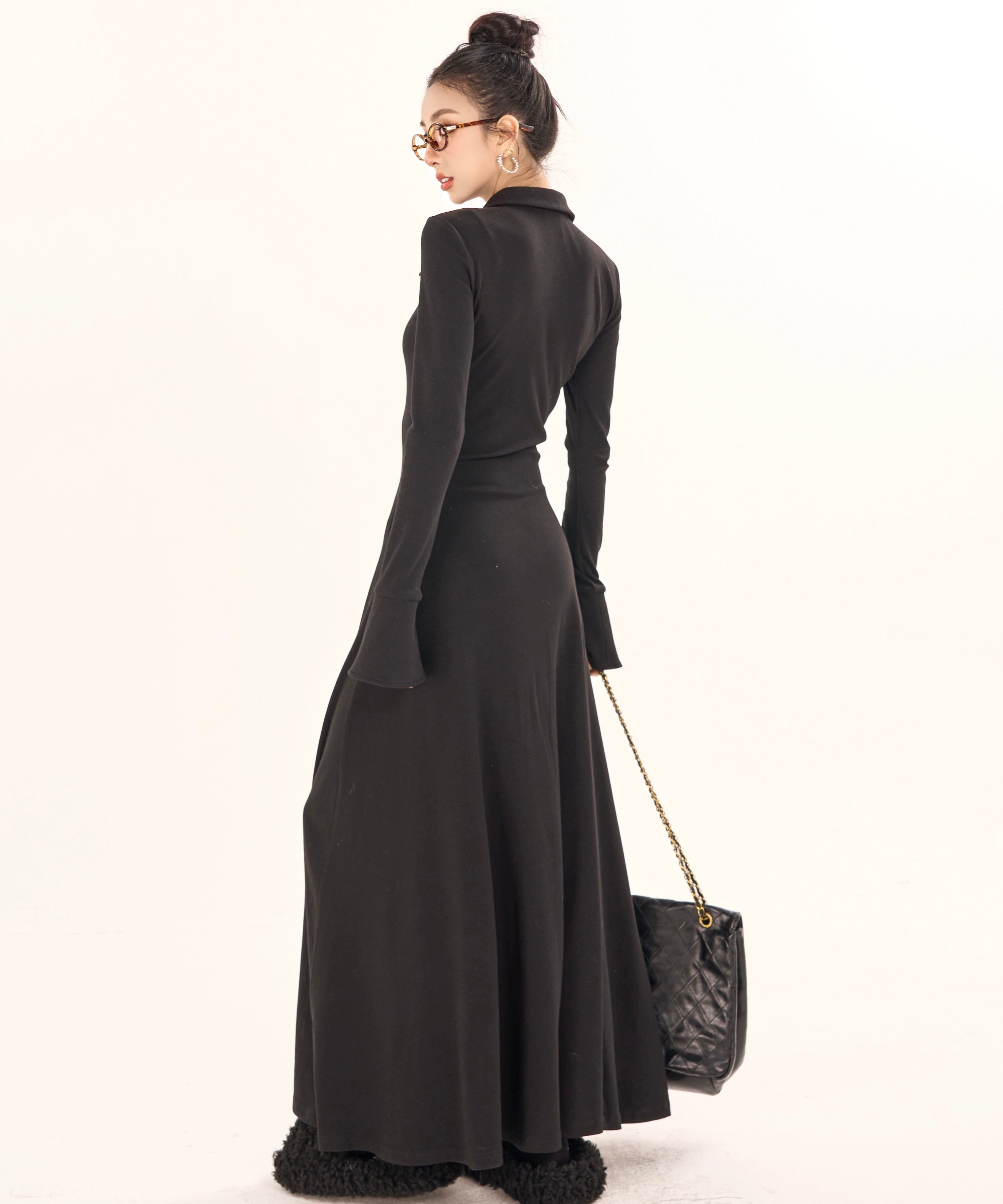 野生zero 黑灰色气质v领喇叭长袖连衣裙女春季收腰修身显瘦长裙子