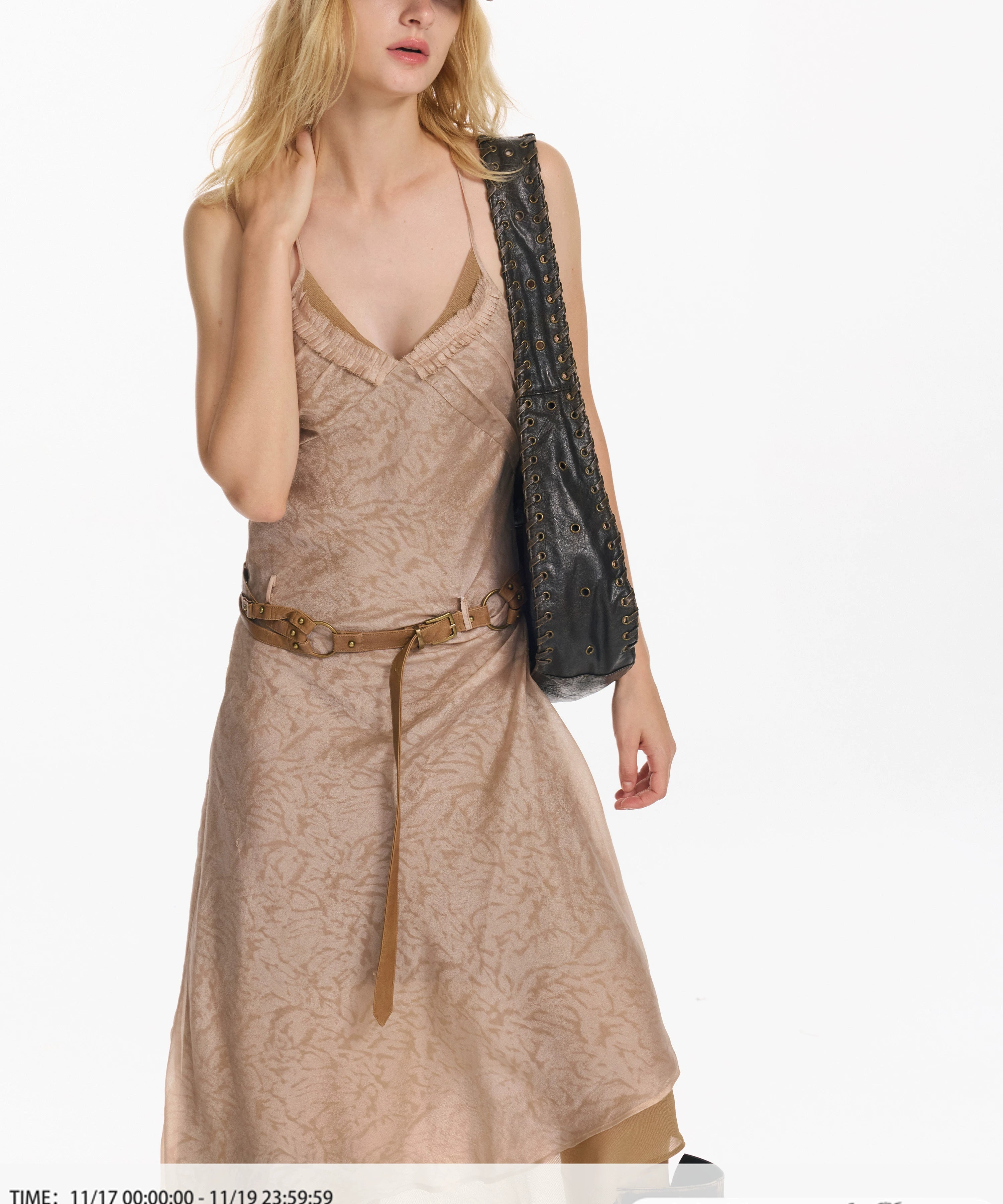 2th Desire原创复古印花双层不规则下摆挂脖吊带收腰长款连衣裙