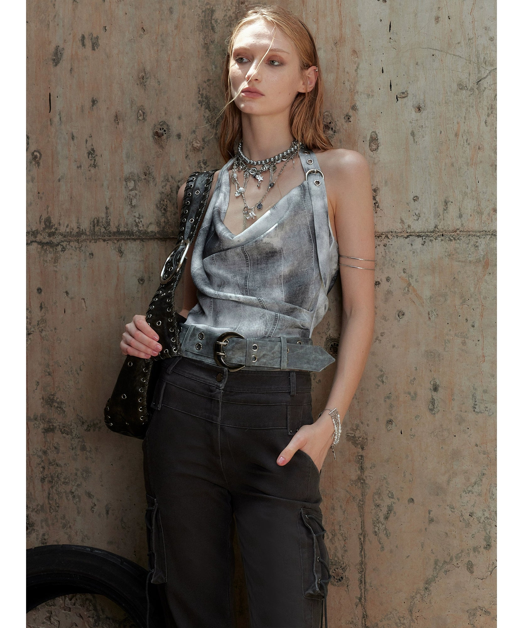 2th Desire荡领解构拼接挂脖露背背心吊带女显瘦高级感无袖上衣