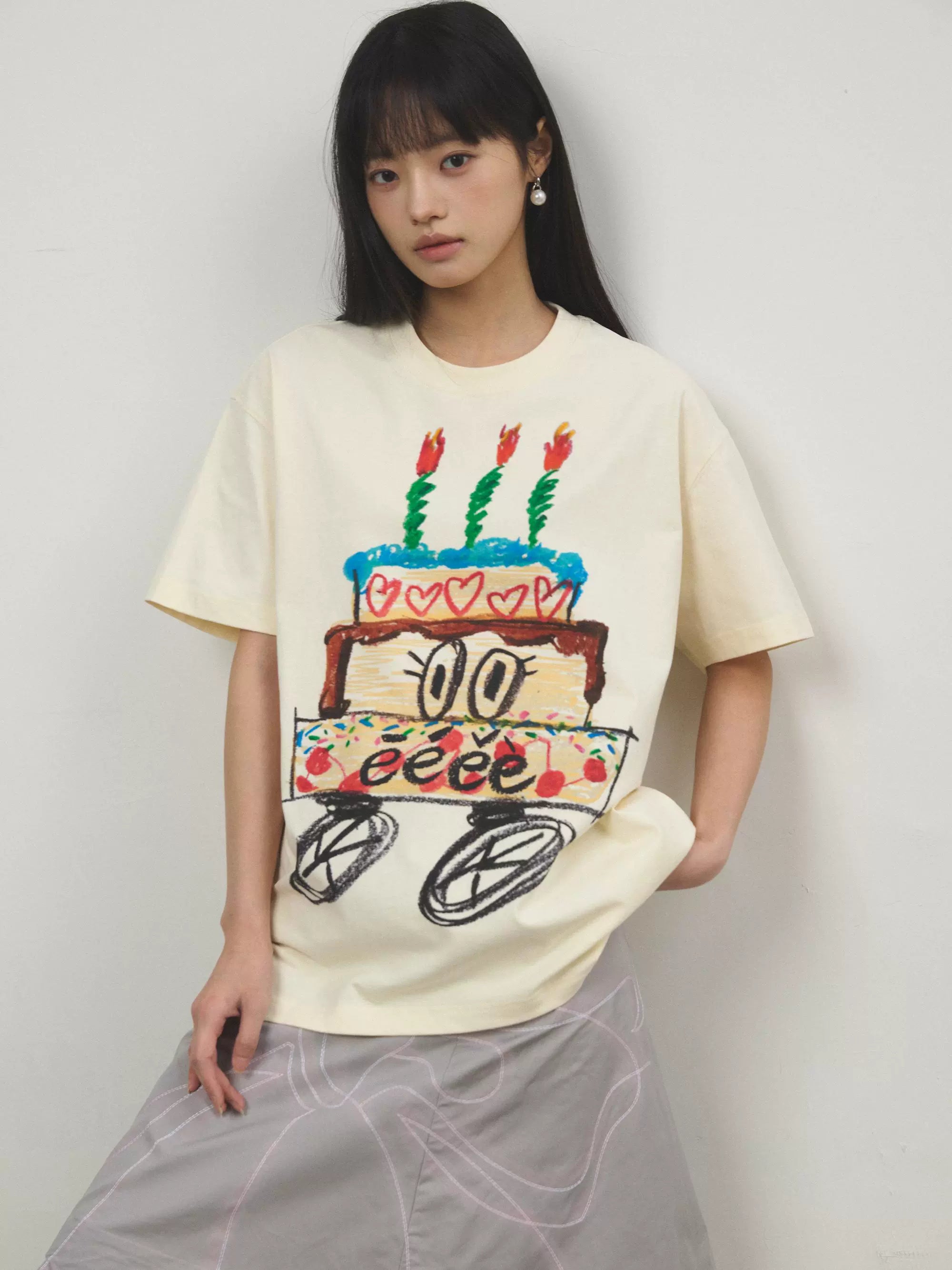 “逃跑蛋糕”| eeee手绘生日蛋糕创意T恤小众涂鸦艺术印花短袖夏