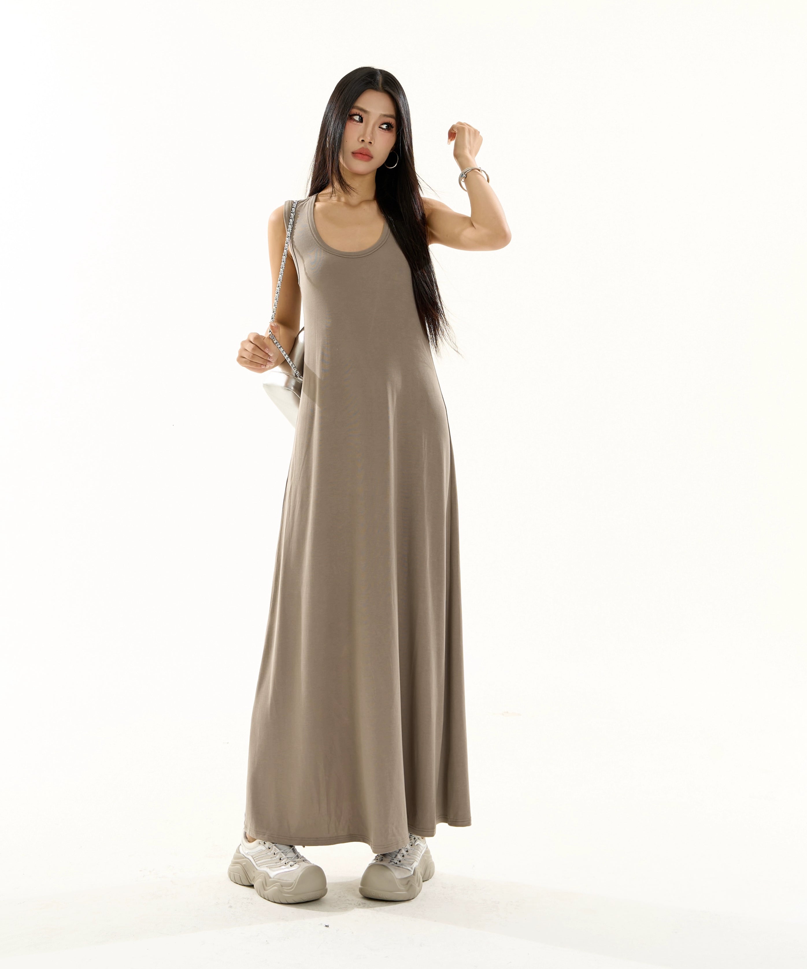 野生zero黑灰色镂空无袖连衣裙女夏季小众设计宽松显瘦背心长裙子