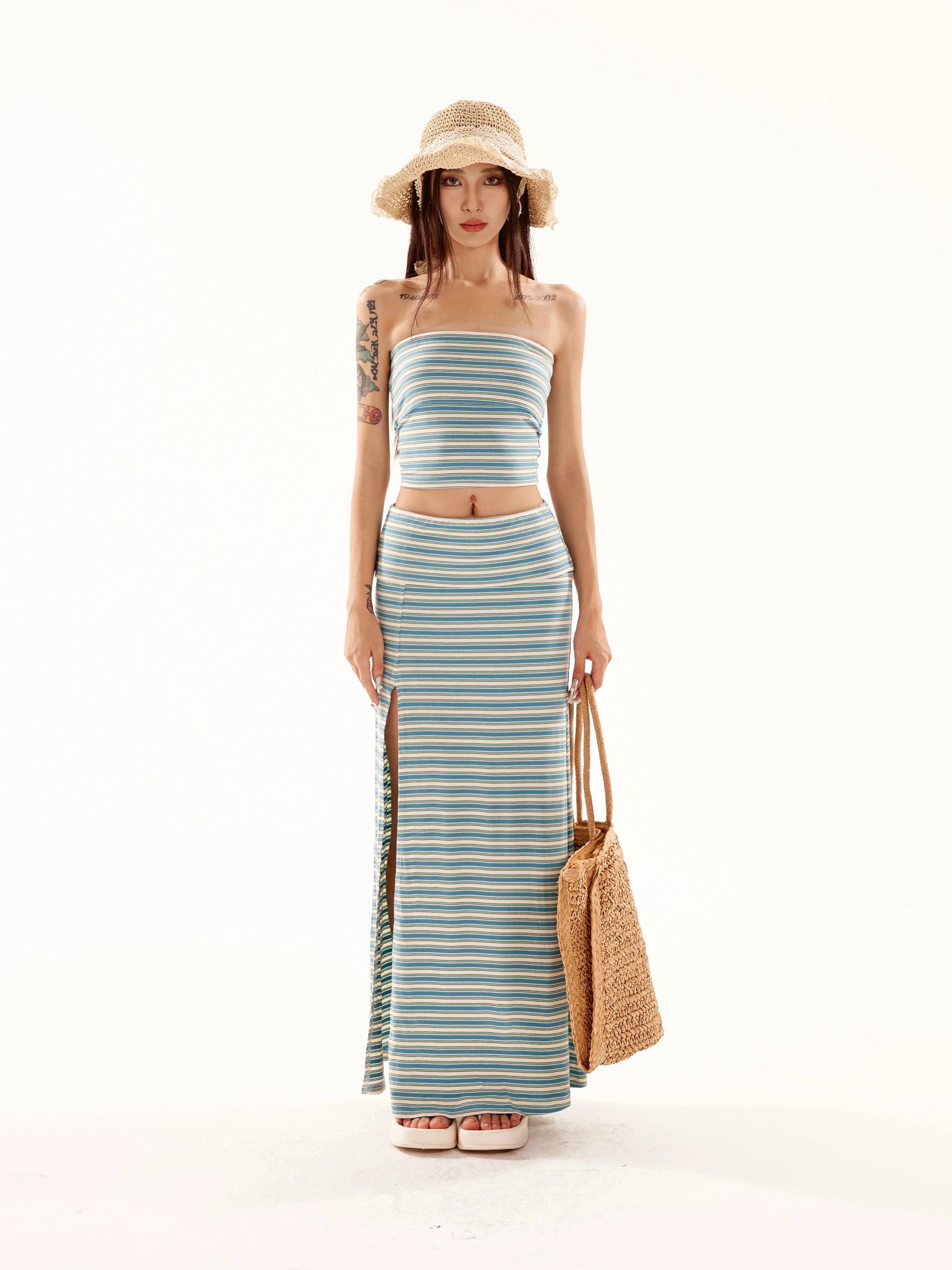 野生zero辣妹抹胸套装裙女夏季设计感小众条纹显瘦开叉直筒长裙子