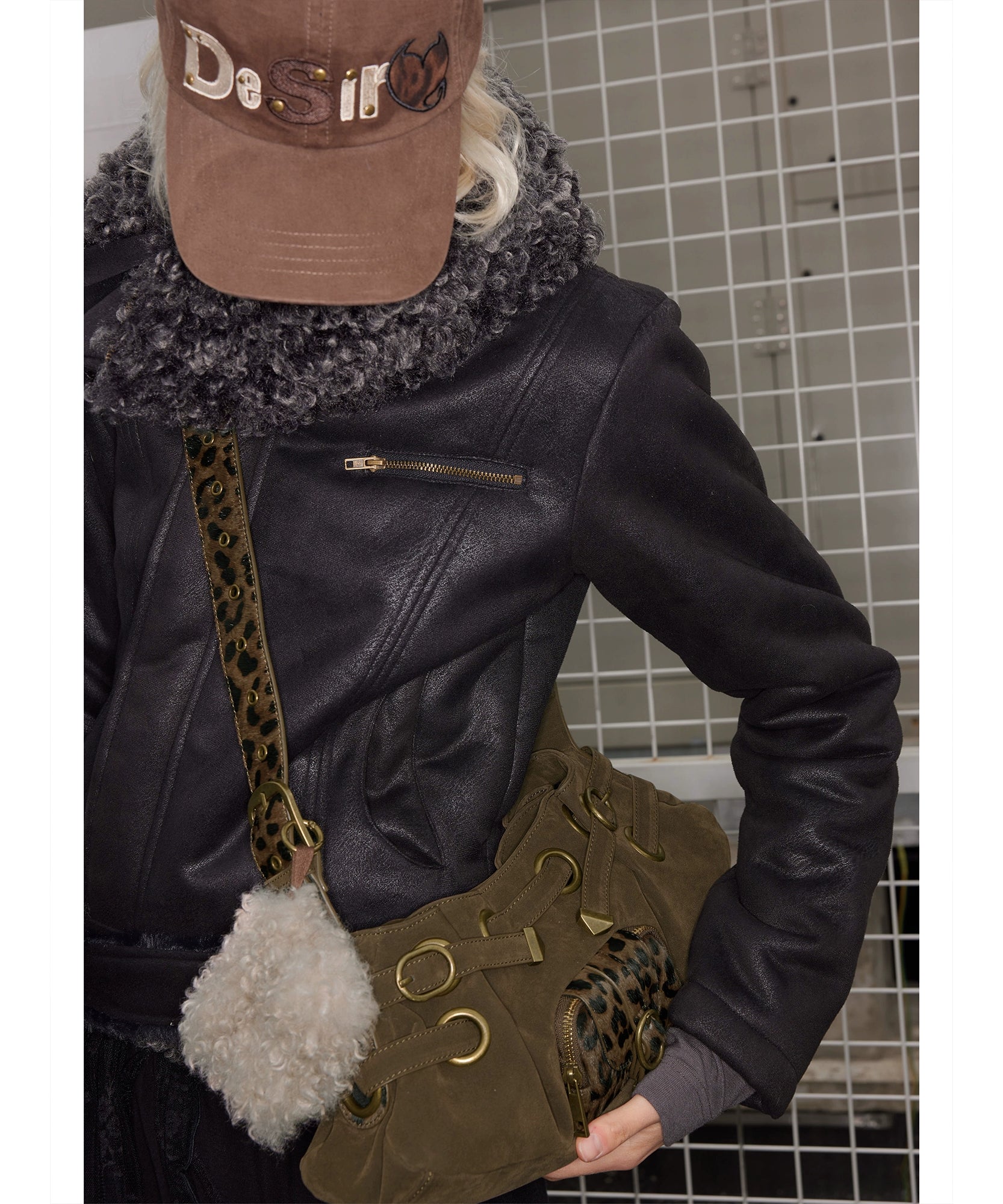 【季末七折】2th Desire重工真皮马毛设计腋下包气眼铆钉斜挎饺包