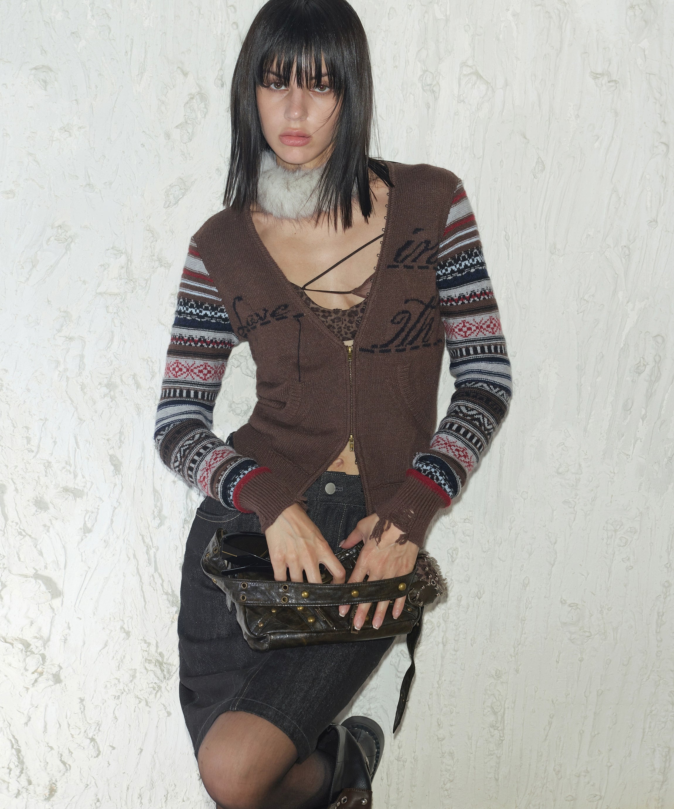 2th Desire费尔岛复古条纹提花字母v领修身针织开衫双头拉链外套