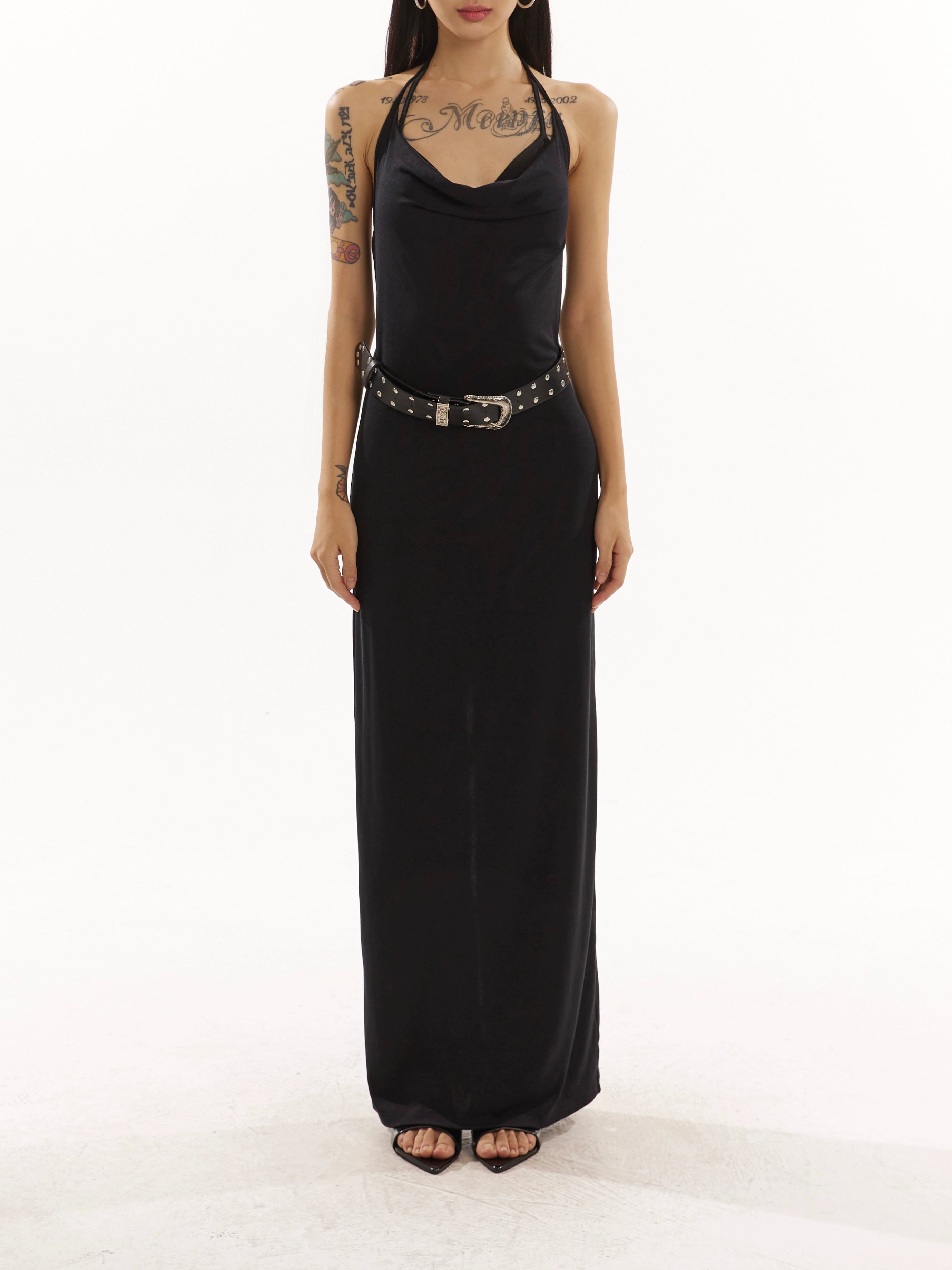 野生zero黑色开叉荡领挂脖连衣裙女夏季辣妹设计感修身显瘦长裙子