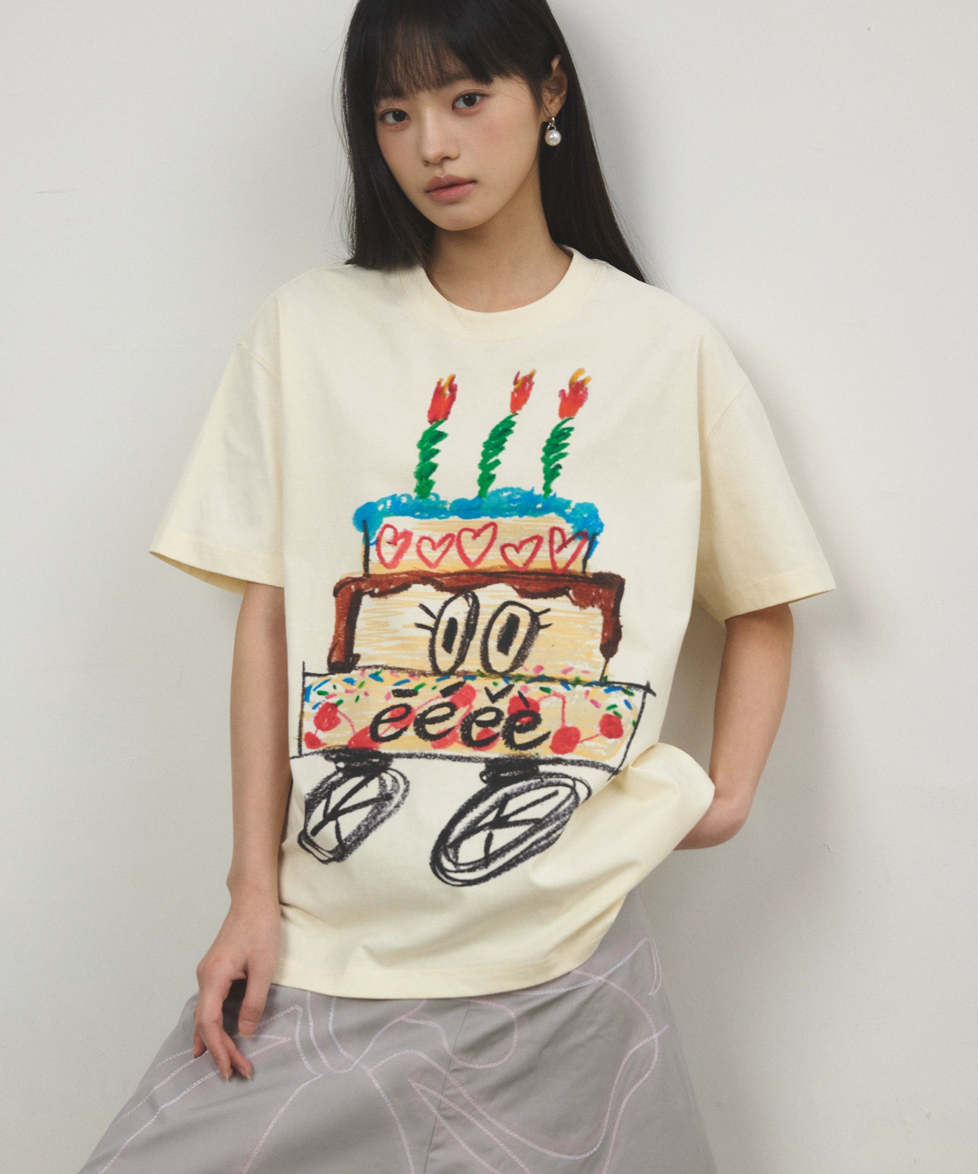 “逃跑蛋糕”| eeee手绘生日蛋糕创意T恤小众涂鸦艺术印花短袖夏