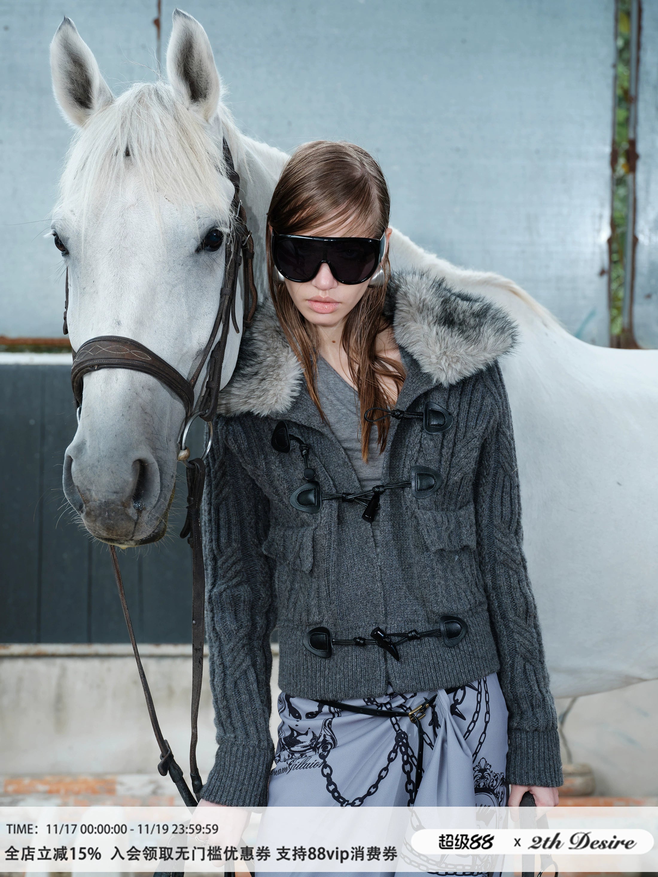 2th Desire100羊毛复古绞花毛衣针织开衫冬季翻领牛角扣毛毛外套