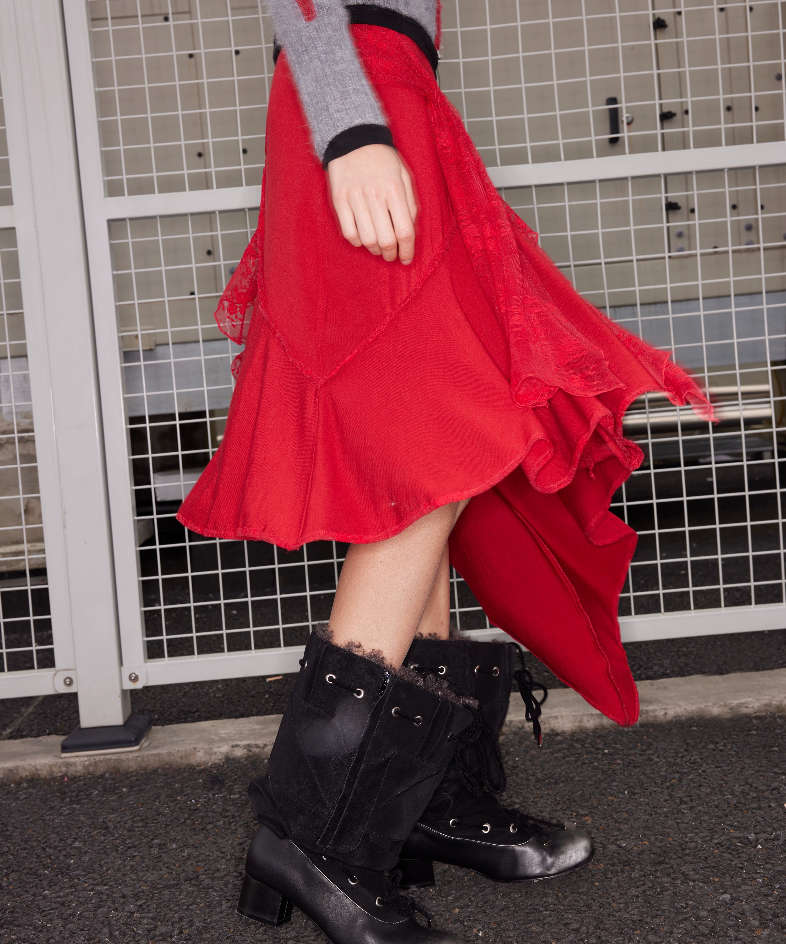 2th Desire羊毛蕾丝拼接绑带垂坠感不规则休闲慵懒显瘦针织半身裙