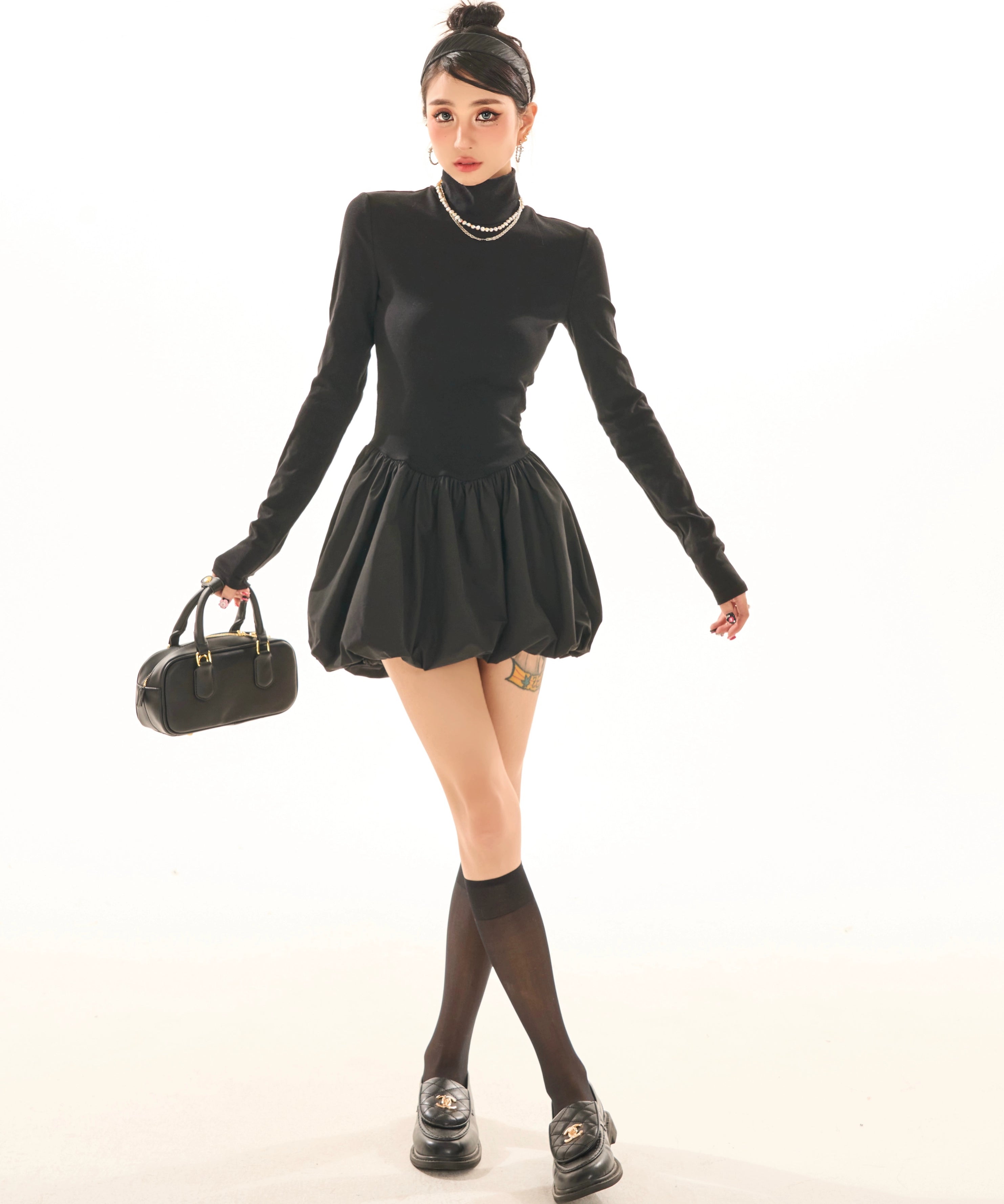 野生zerocircle黑色半高领长袖连衣裙女春秋季显瘦修身花苞短裙子