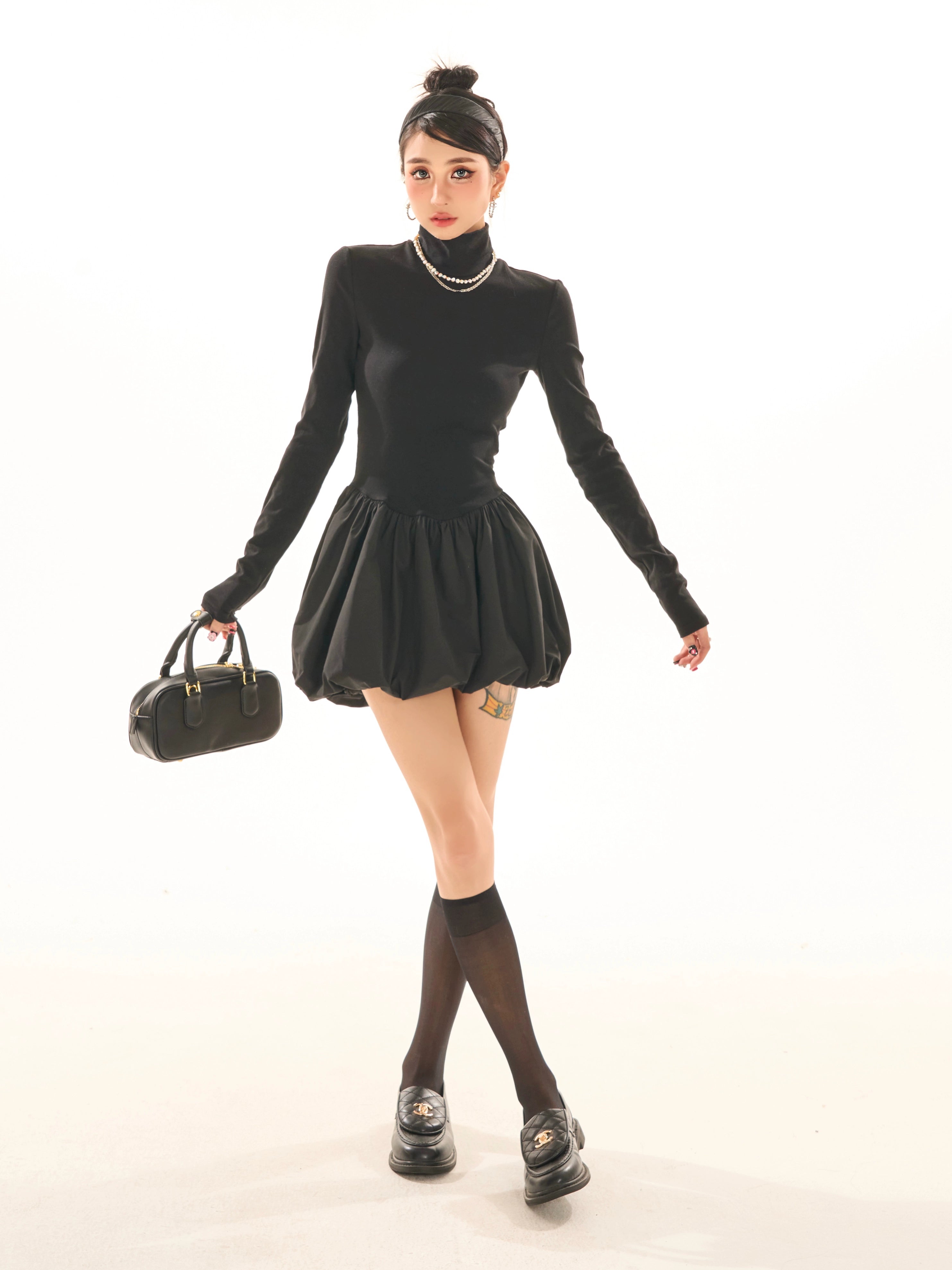 野生zerocircle黑色半高领长袖连衣裙女春秋季显瘦修身花苞短裙子