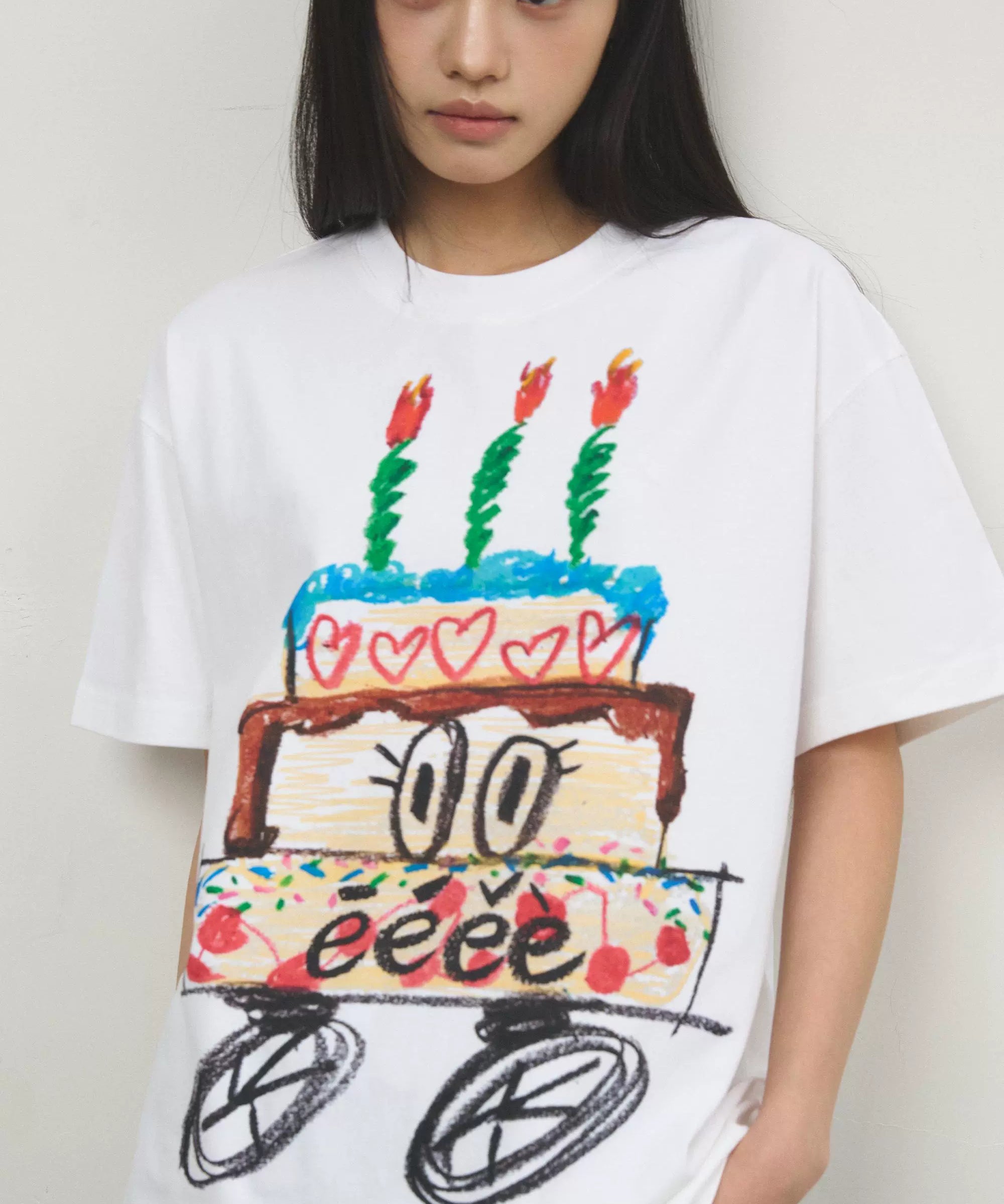 “逃跑蛋糕”| eeee手绘生日蛋糕创意T恤小众涂鸦艺术印花短袖夏