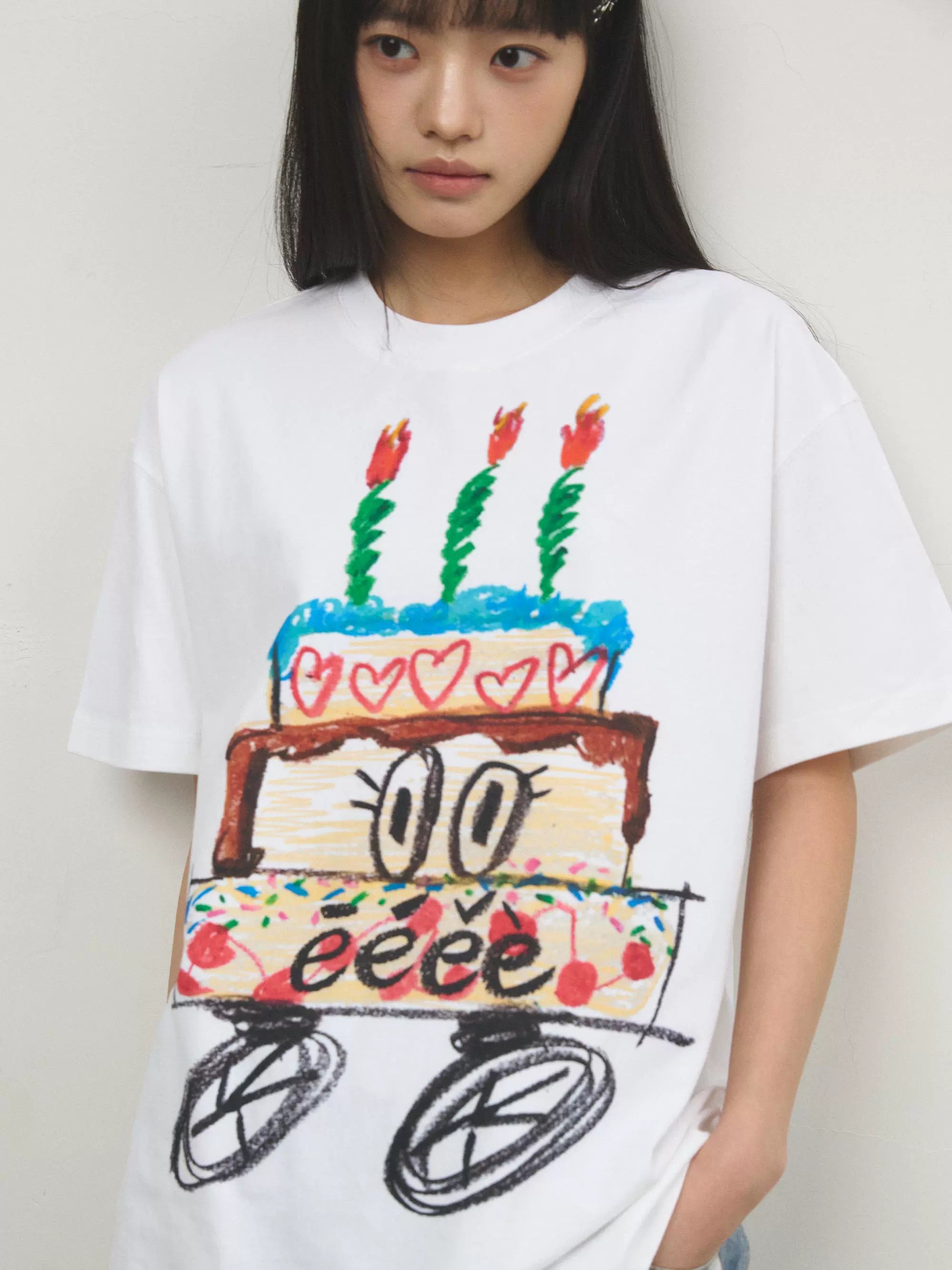 “逃跑蛋糕”| eeee手绘生日蛋糕创意T恤小众涂鸦艺术印花短袖夏