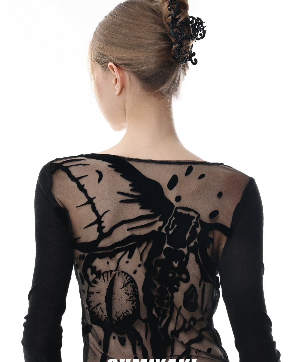 枪黑发饰！SUMIYAKI 法式复古立体雕花鲨鱼夹精致通勤百搭发饰